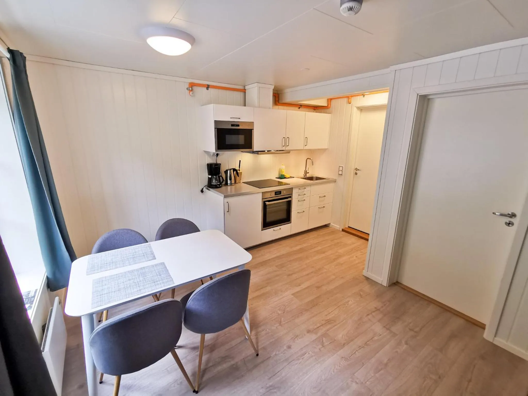 Dining area in Gudvangen Fjordtell