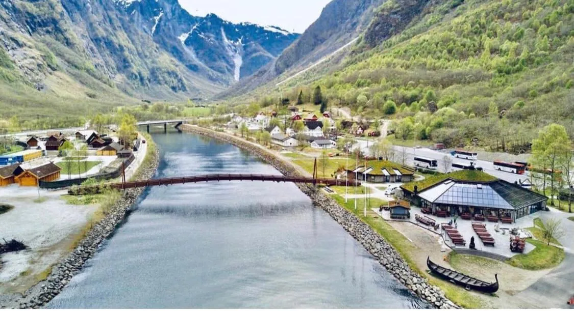 Property building in Gudvangen Fjordtell