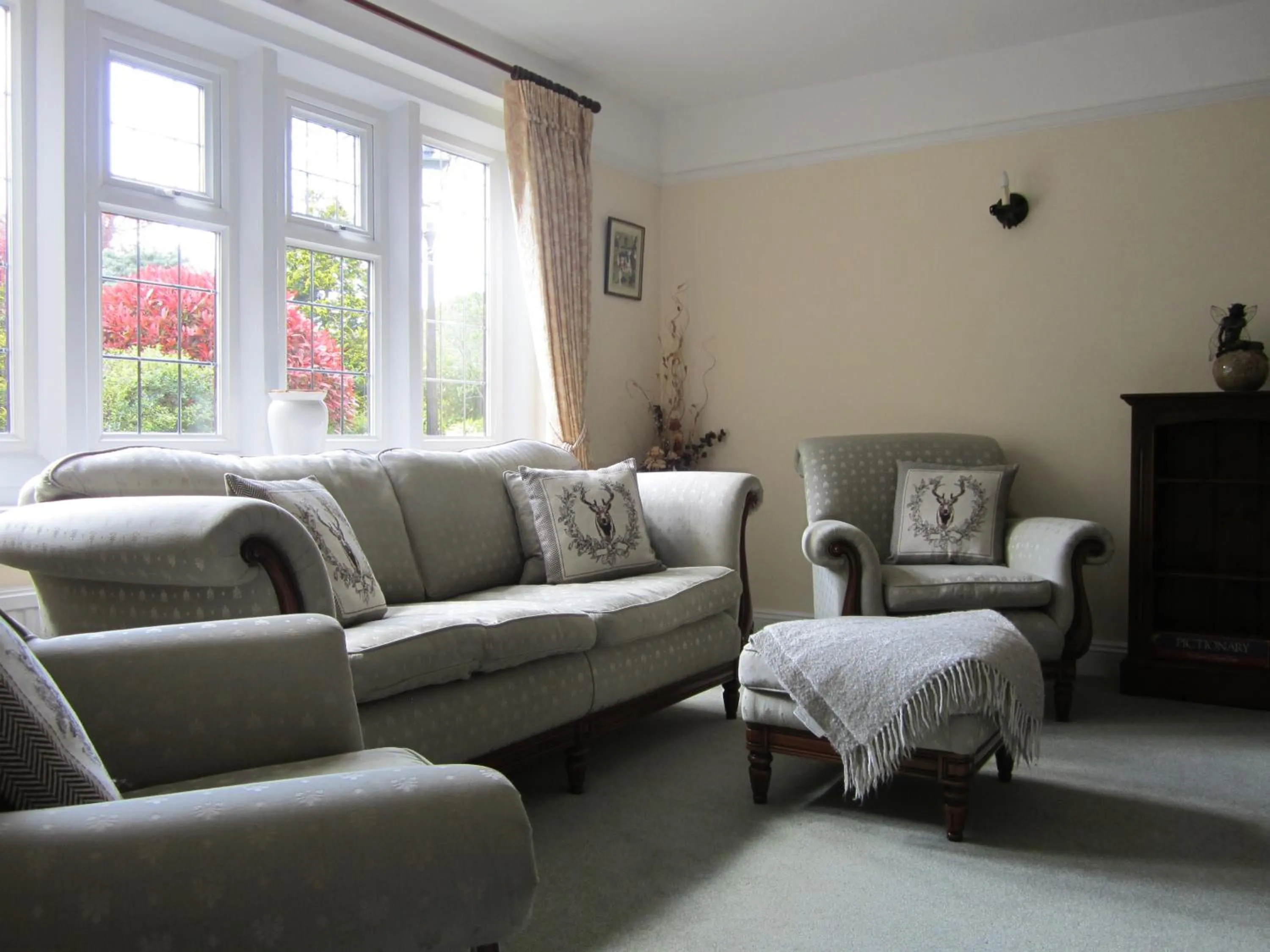 Lounge or bar in Coombe House