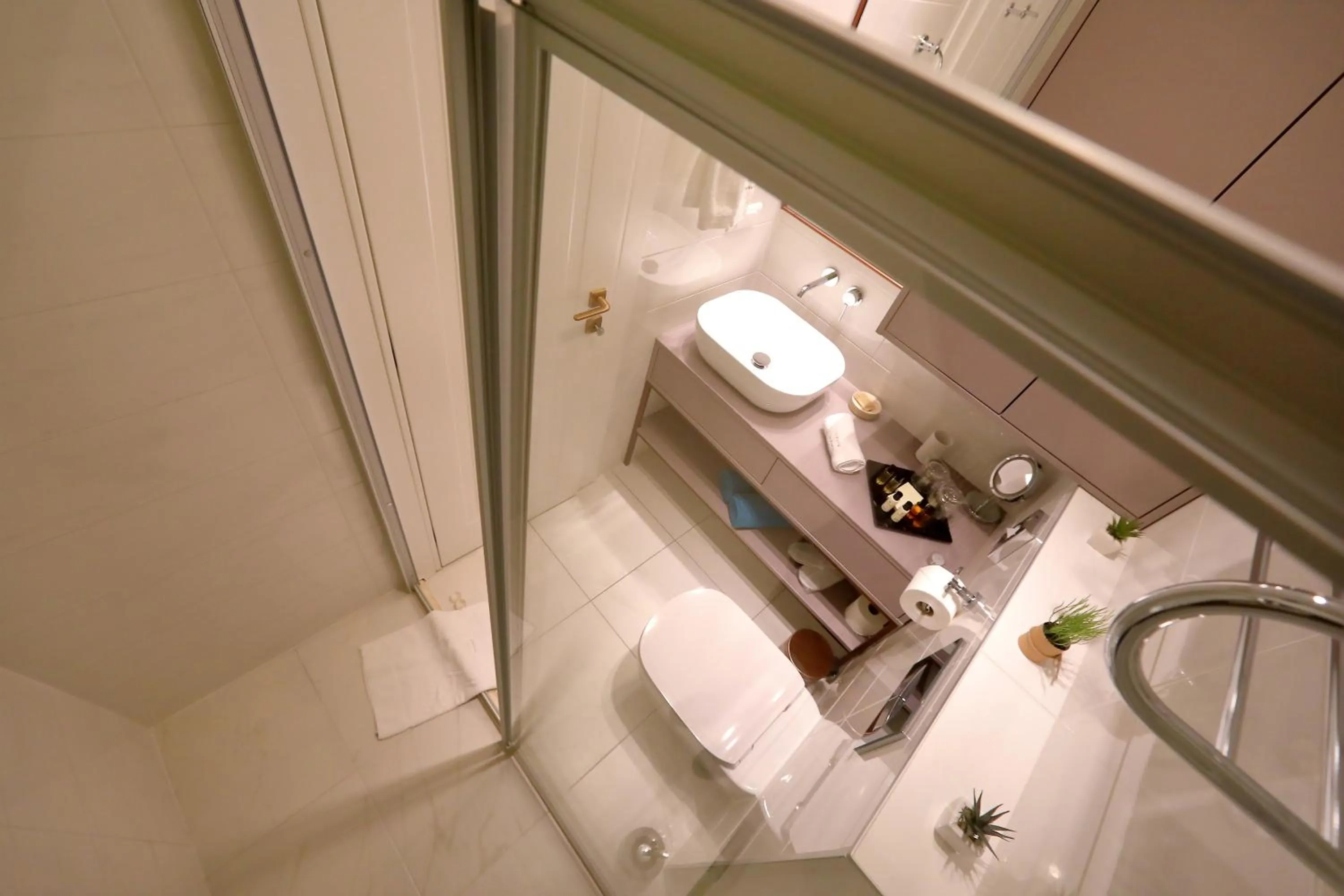 Bathroom in Luxury rooms Kadena