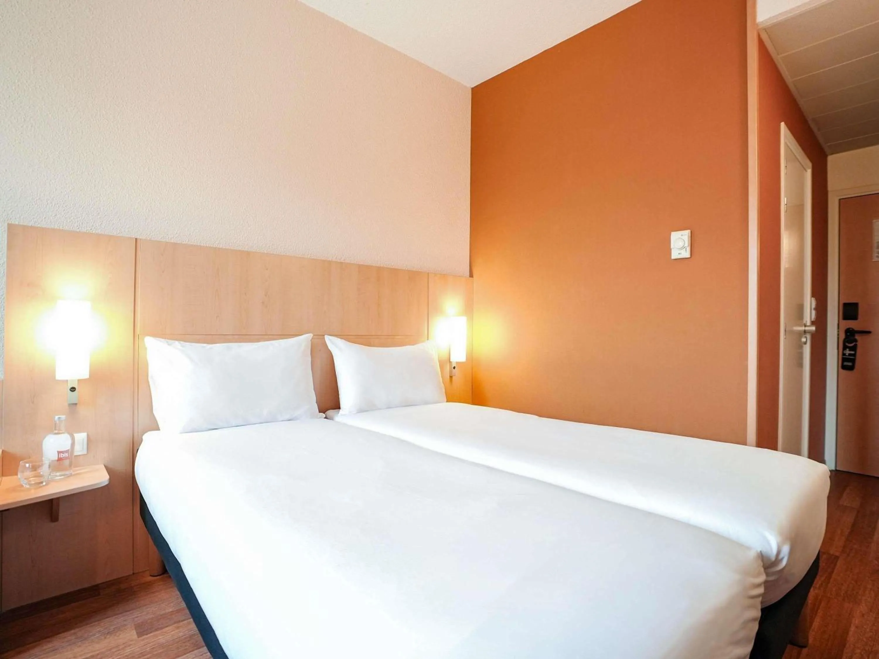 Bedroom, Bed in ibis Porto Centro São Bento