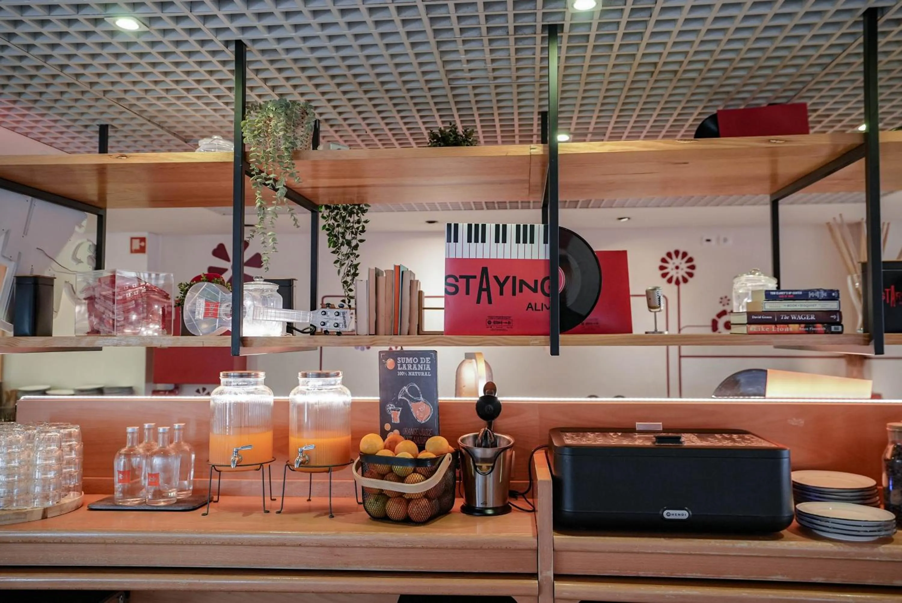 Breakfast in ibis Porto Centro São Bento