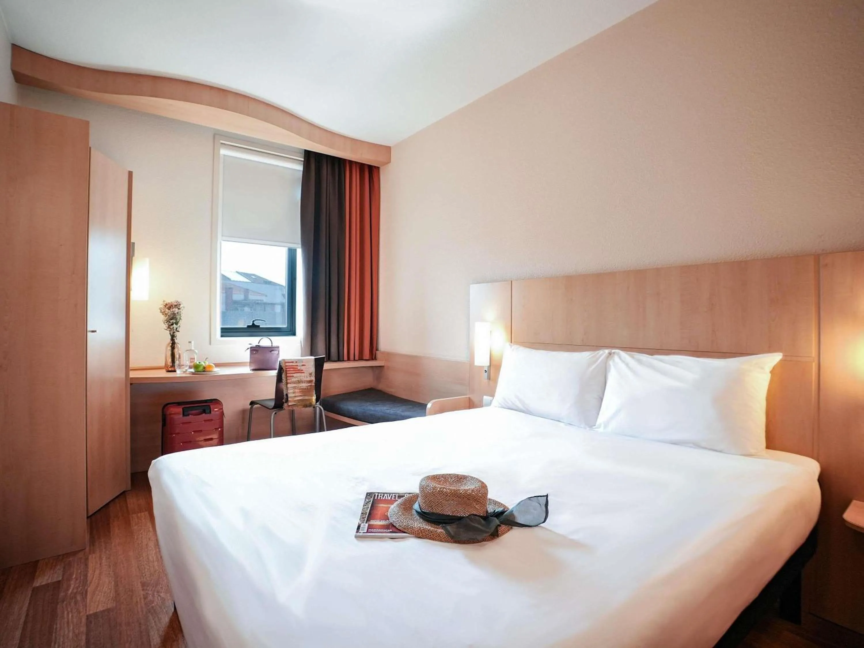 Bedroom, Bed in ibis Porto Centro São Bento