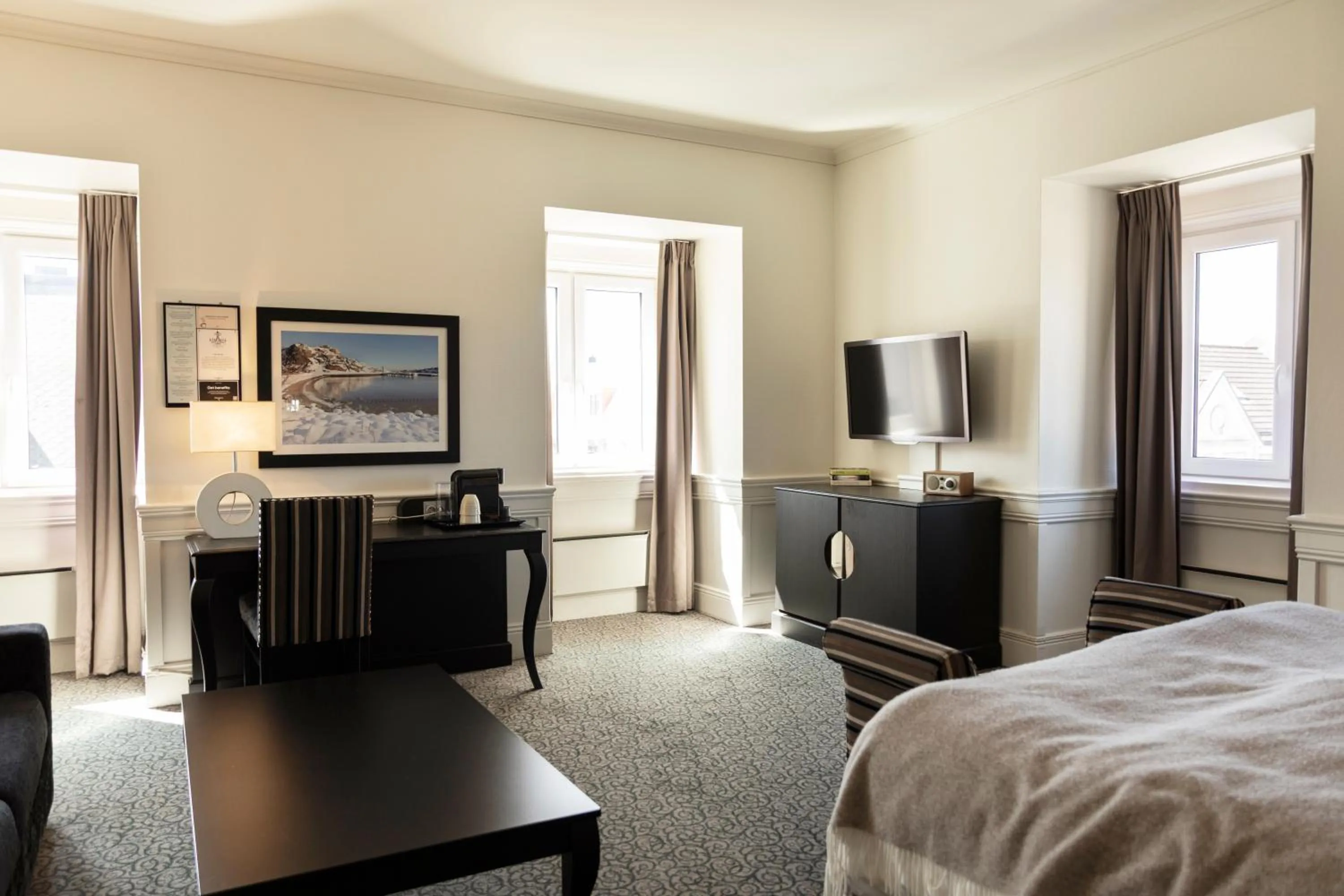 Bedroom, Bed in Home Hotel Atlantic