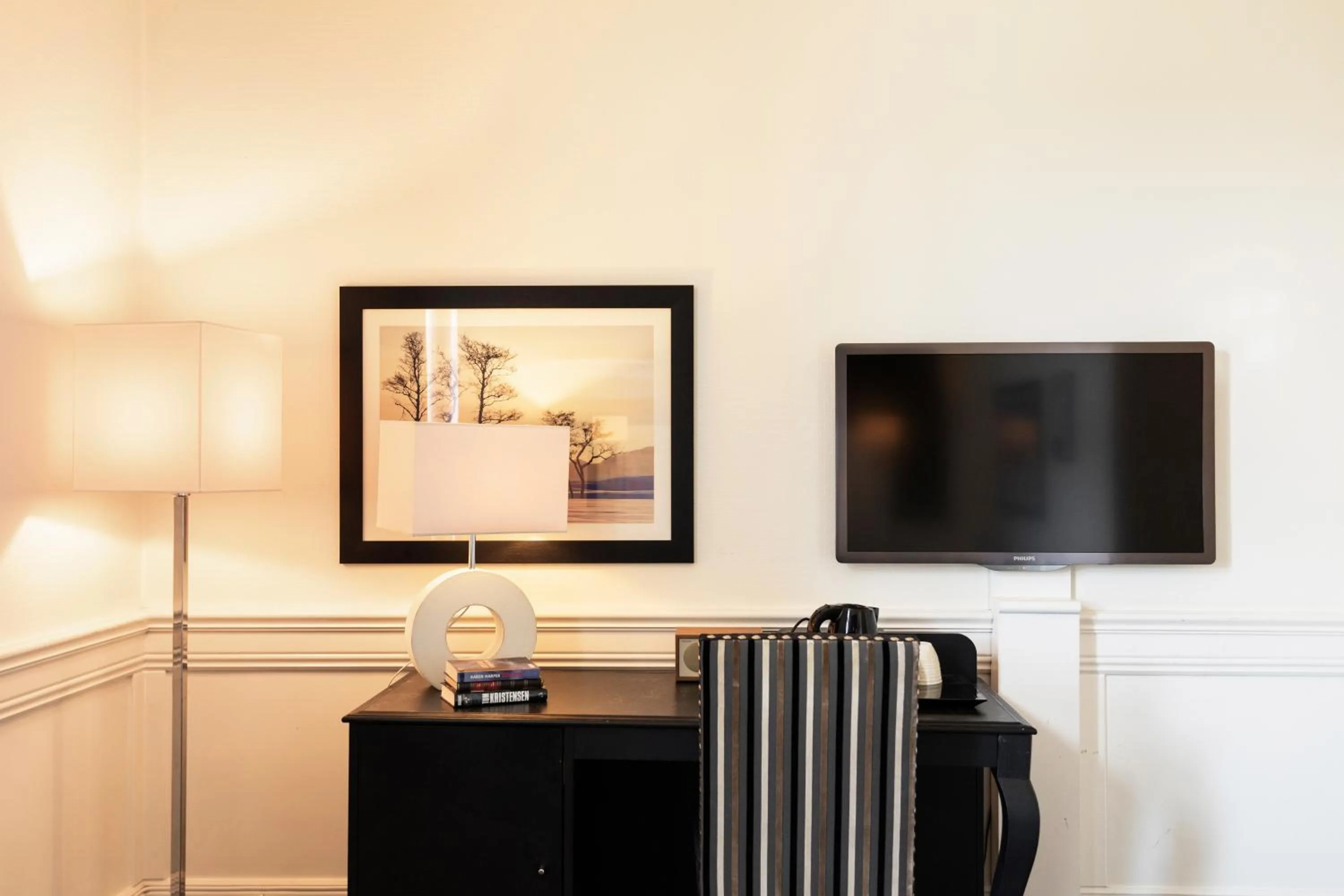 TV and multimedia in Home Hotel Atlantic