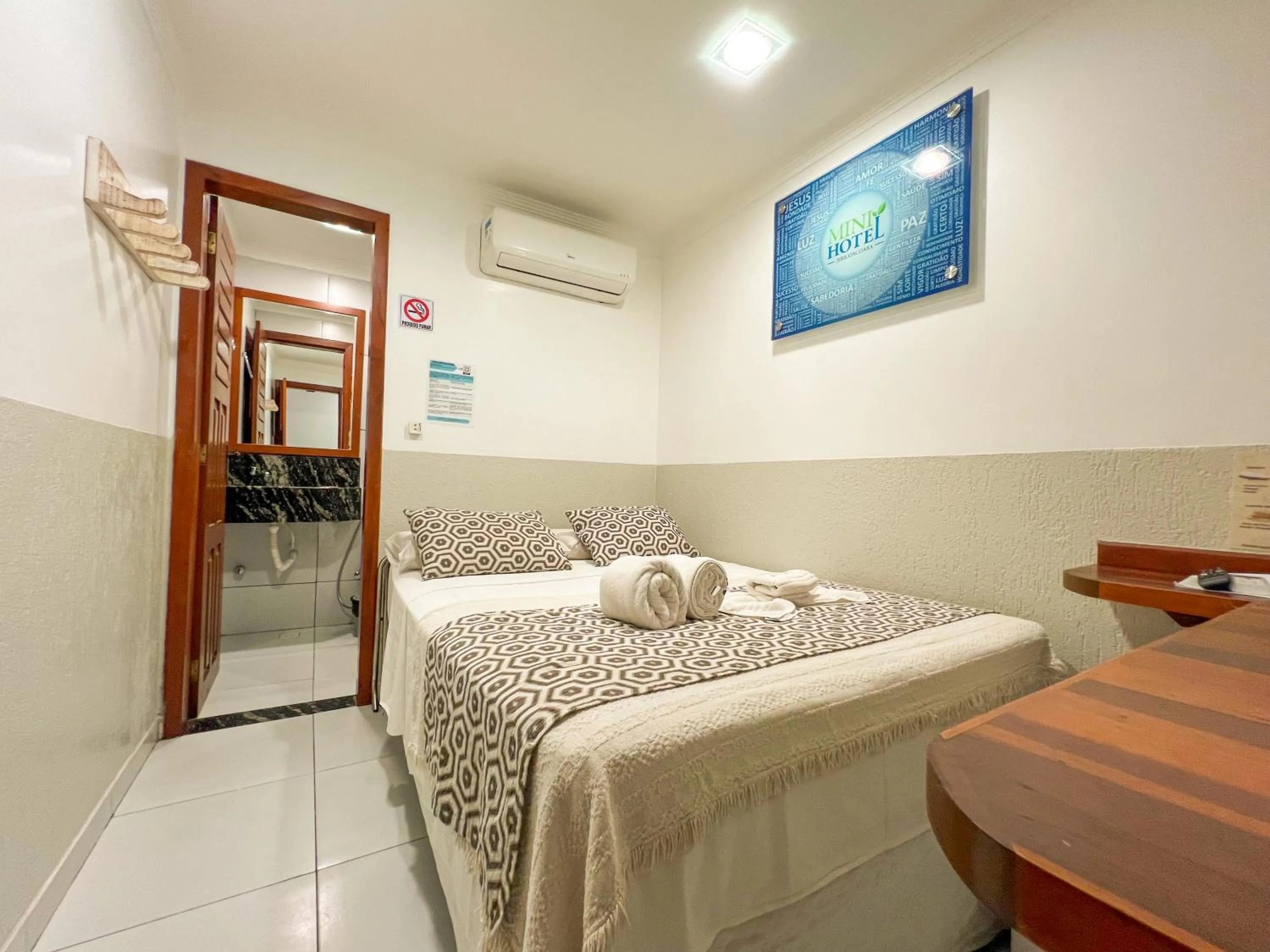 Bedroom, Bed in Mini Hotel