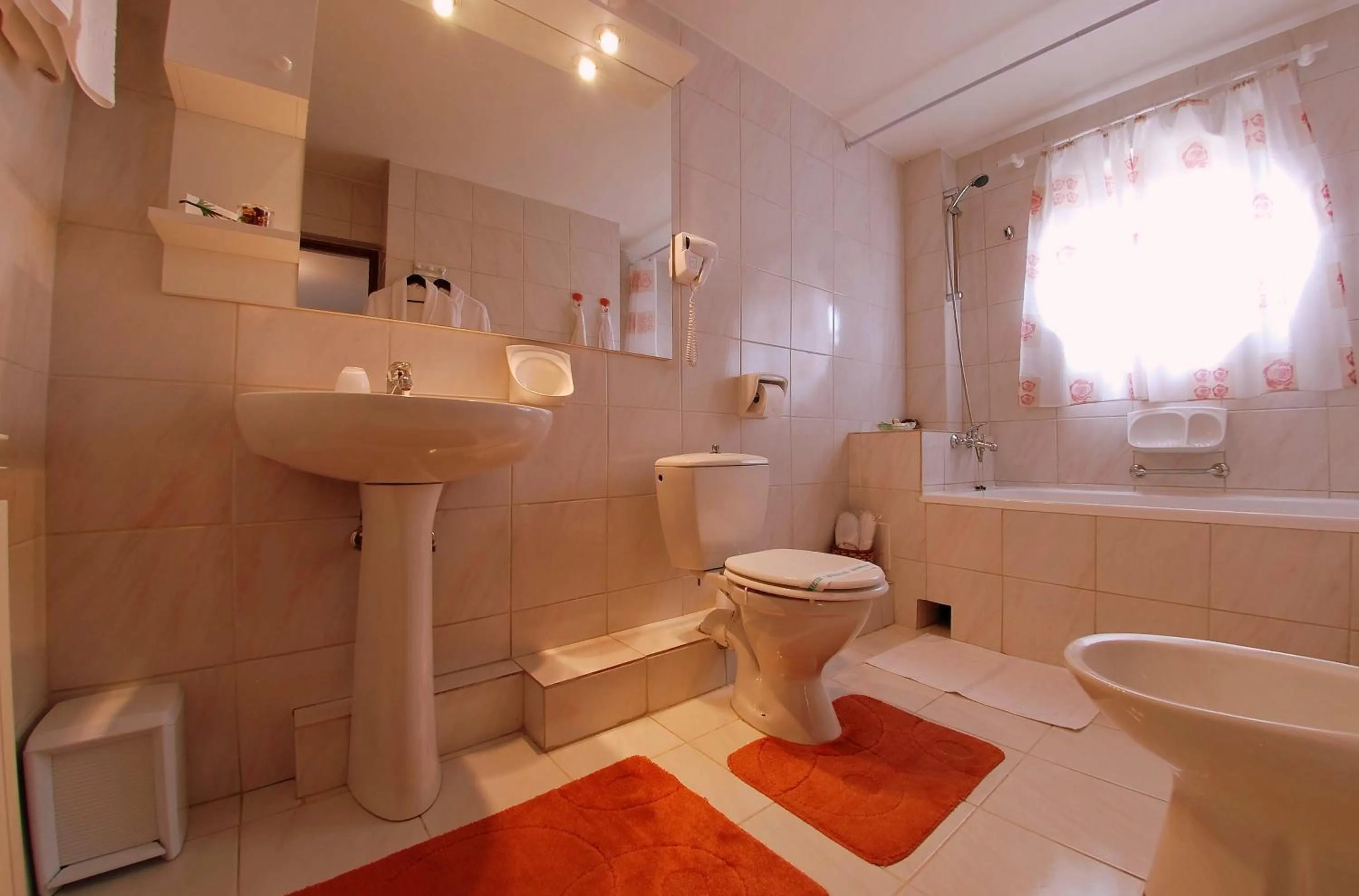 Toilet in Villa-Hotel Escala