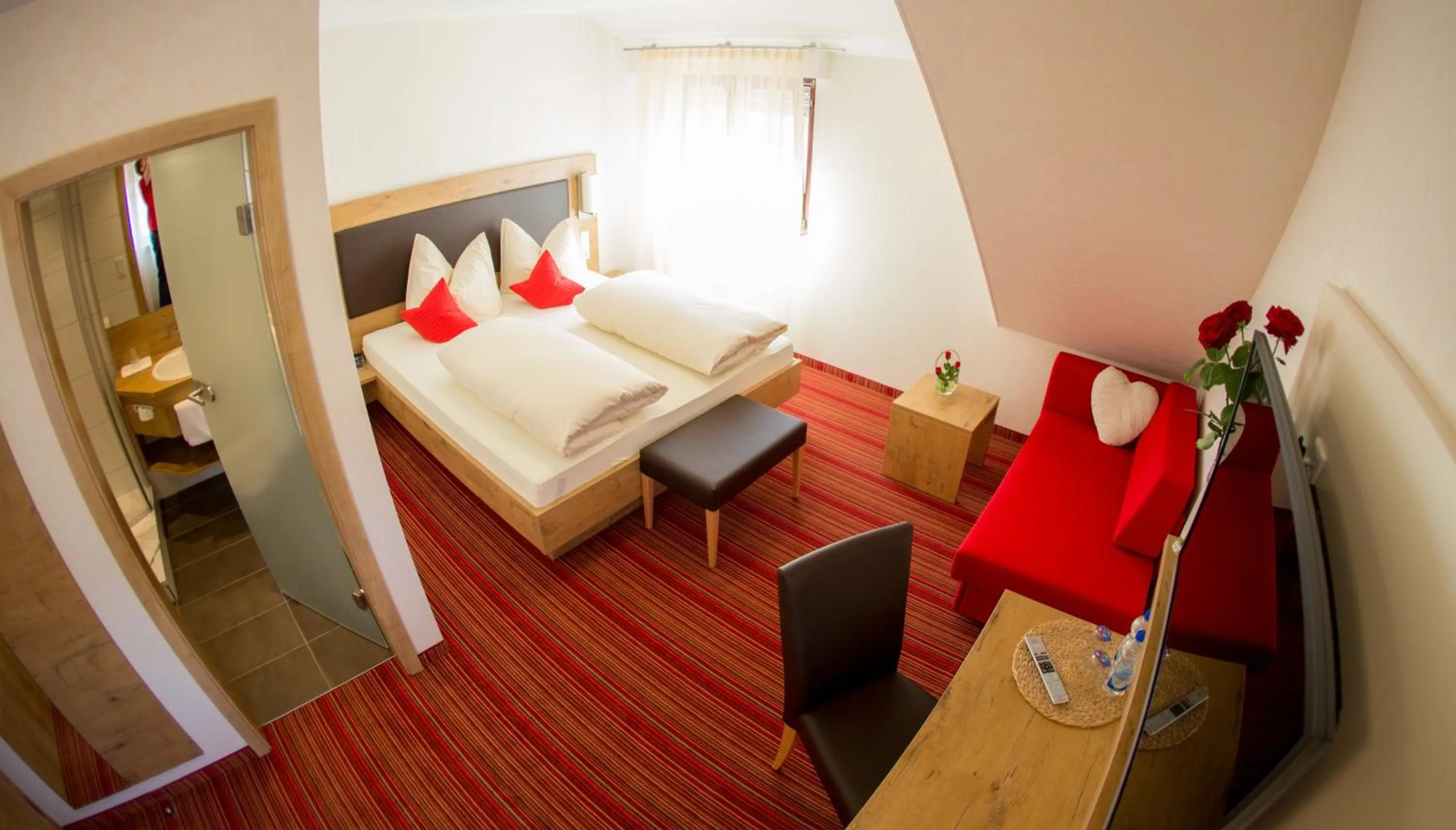 Photo of the whole room, Bed in Hotel Ochsen