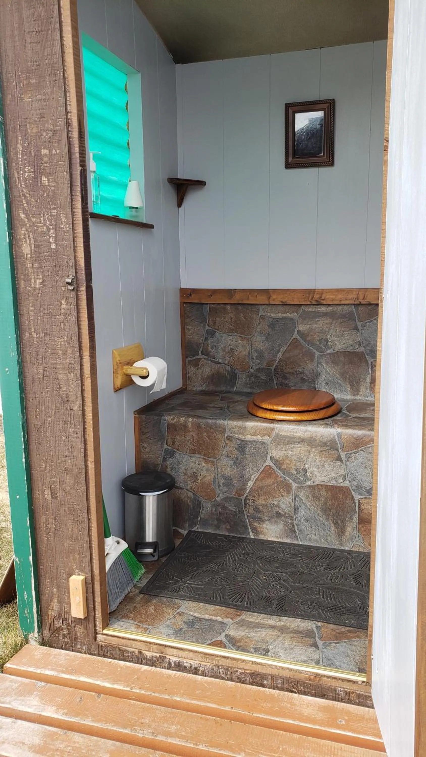 Bathroom in Caribou Lodge Alaska