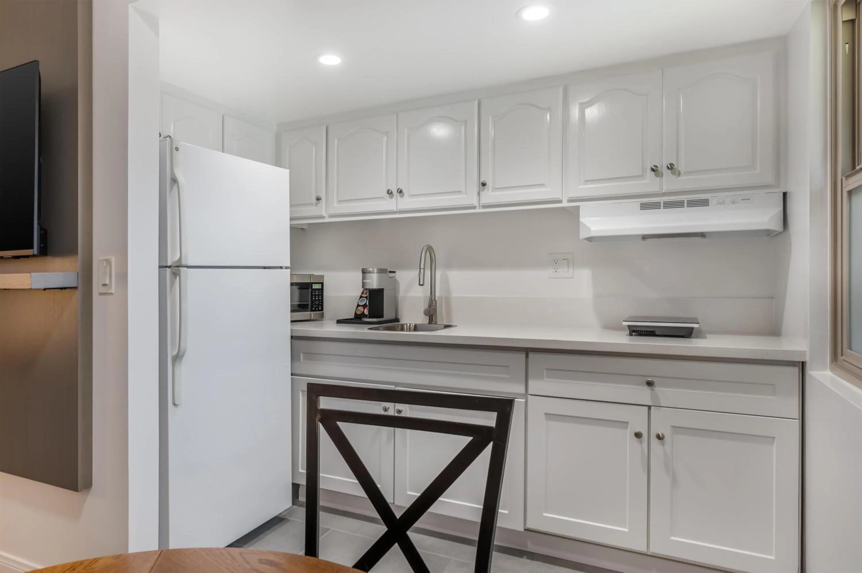 Bedroom in Best Western Plus Santa Barbara