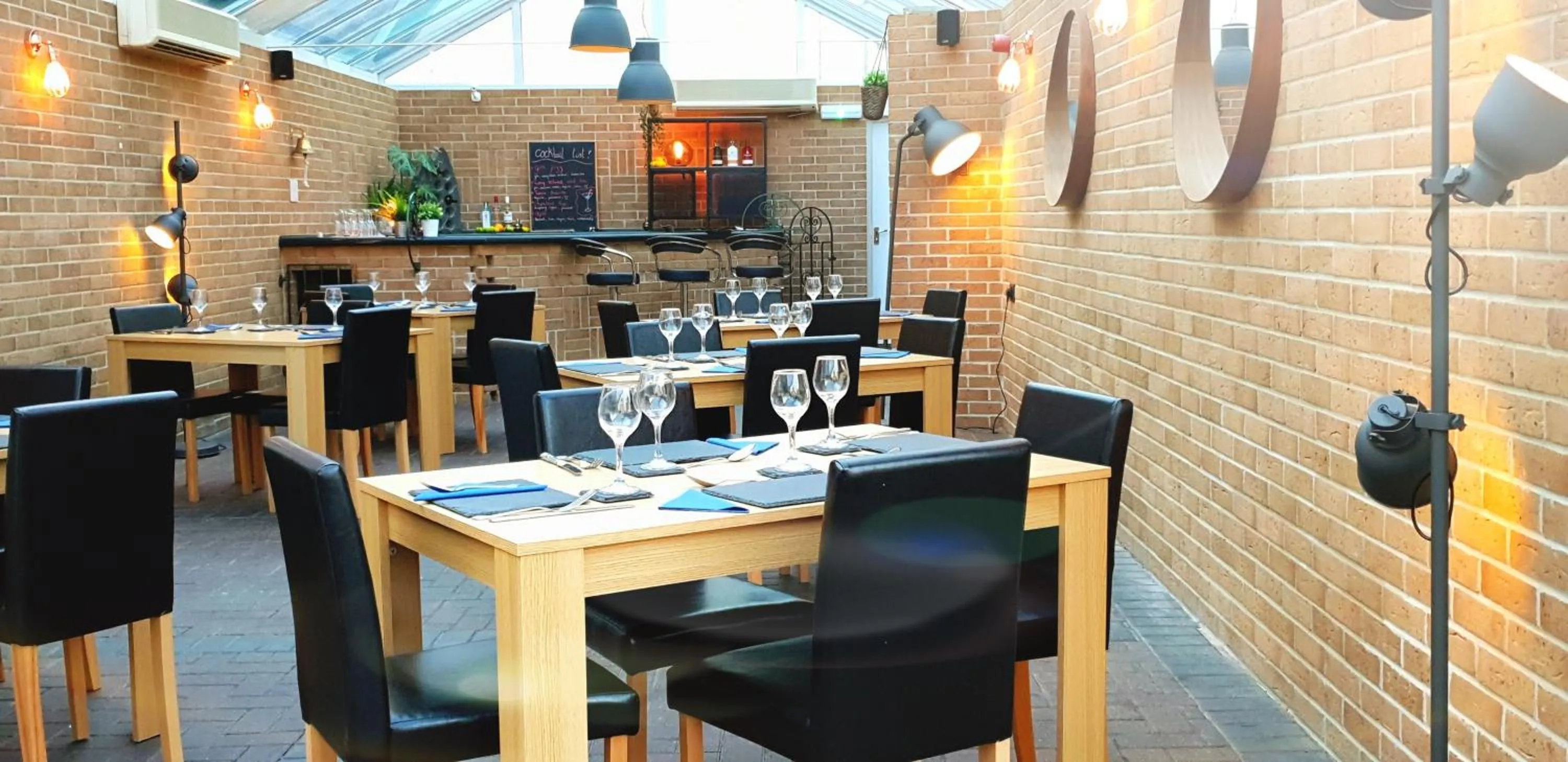 Dining area in The Eyre Court