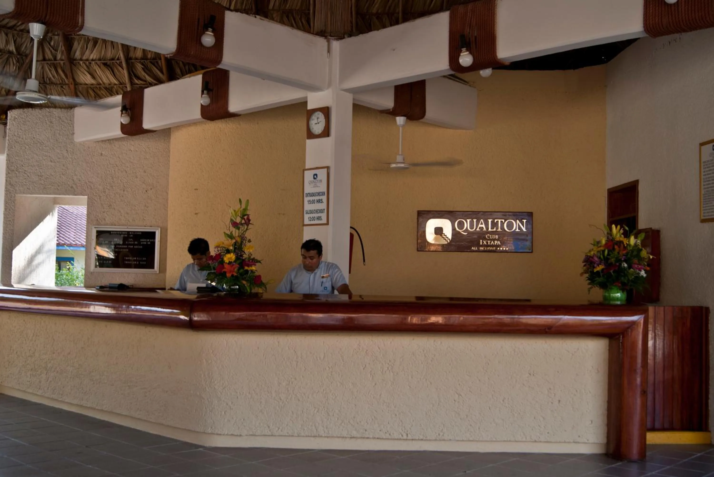Lobby or reception in Qualton Club Ixtapa All Inclusive