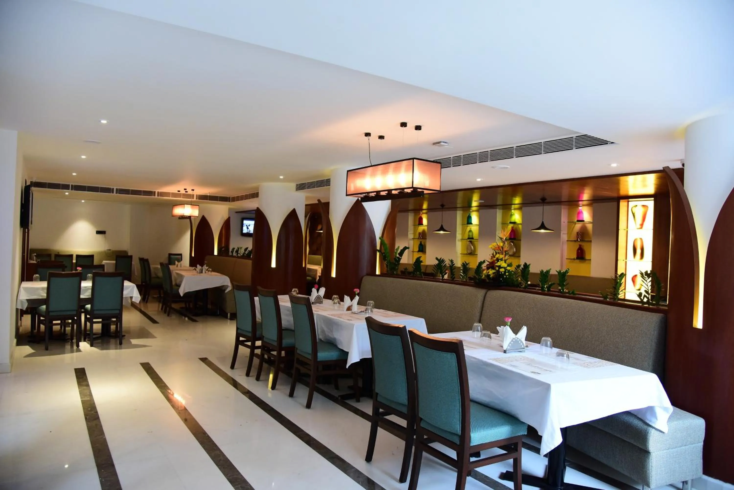 Restaurant/places to eat in The Royal Comfort