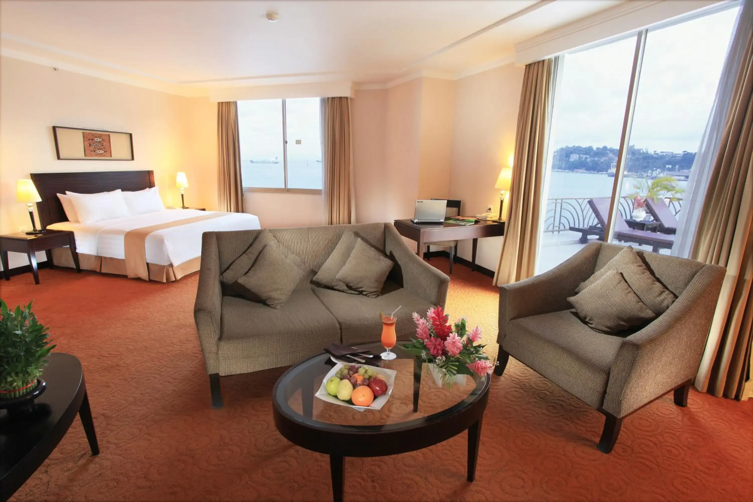 Executive Suite with Balcony in Swiss-Belhotel Papua Executive Suite with Balcony in Swiss-Belhotel Papua