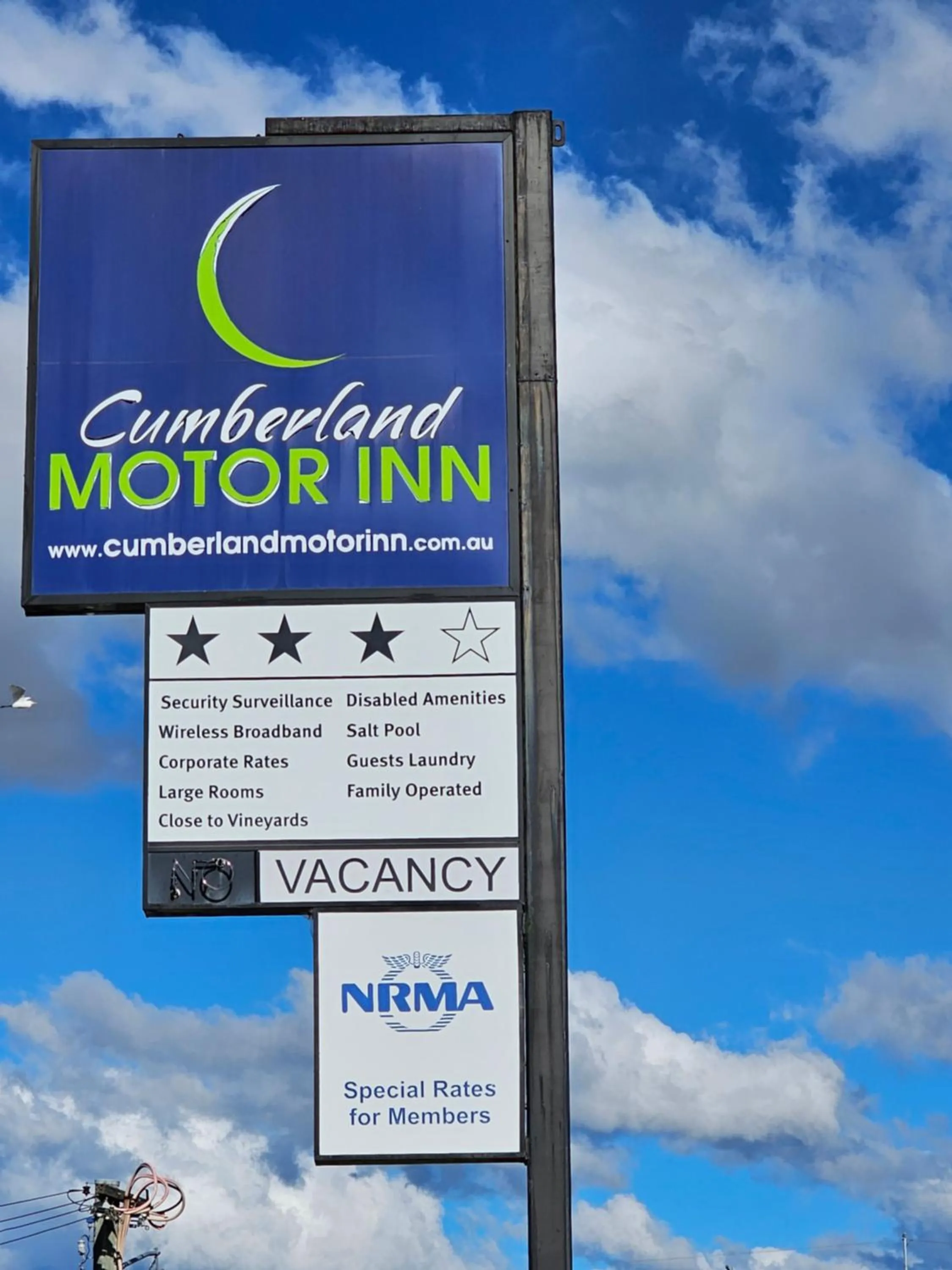 Property logo or sign in Cumberland Motor Inn