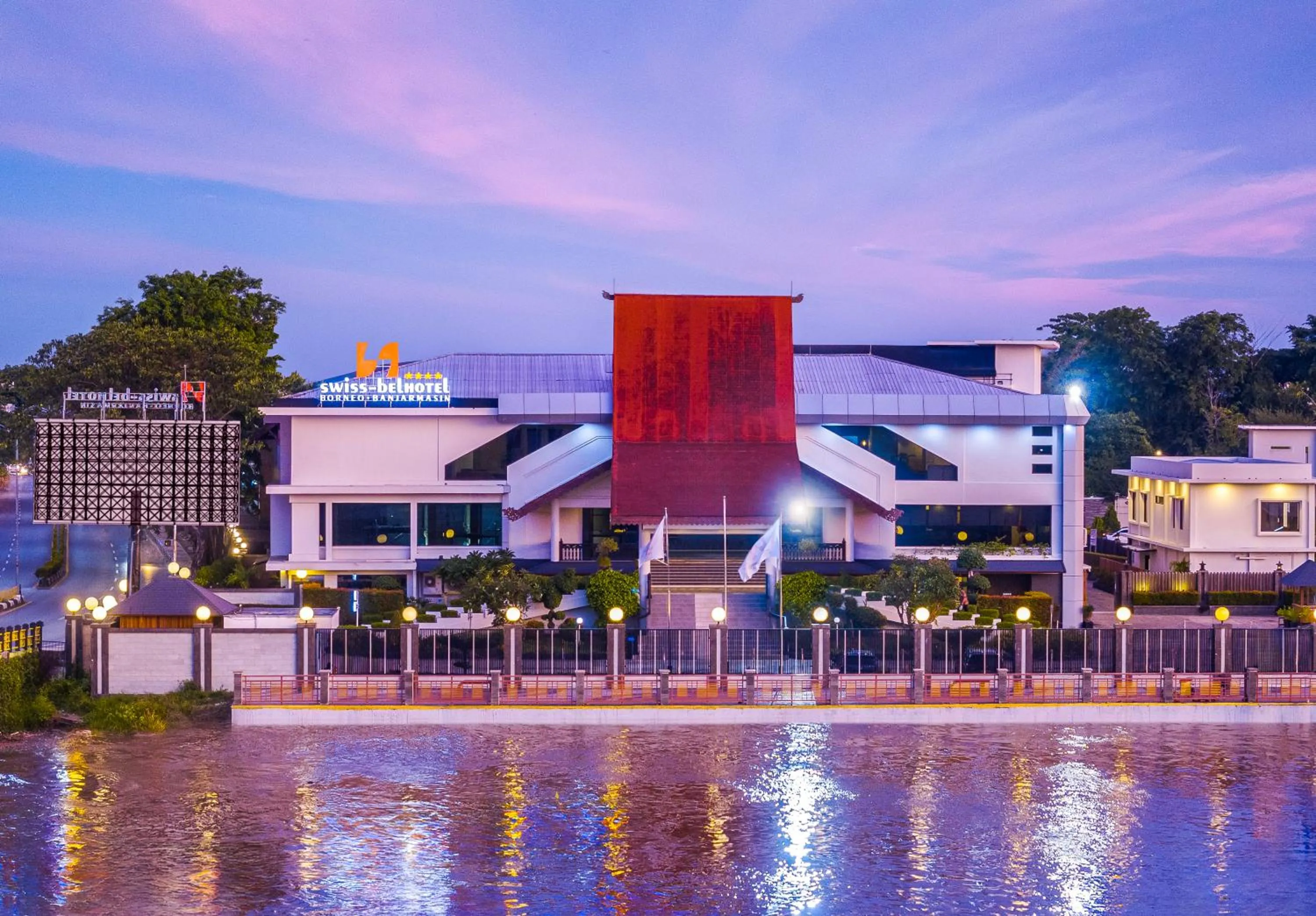 Property building in Swiss-Belhotel Borneo Banjarmasin