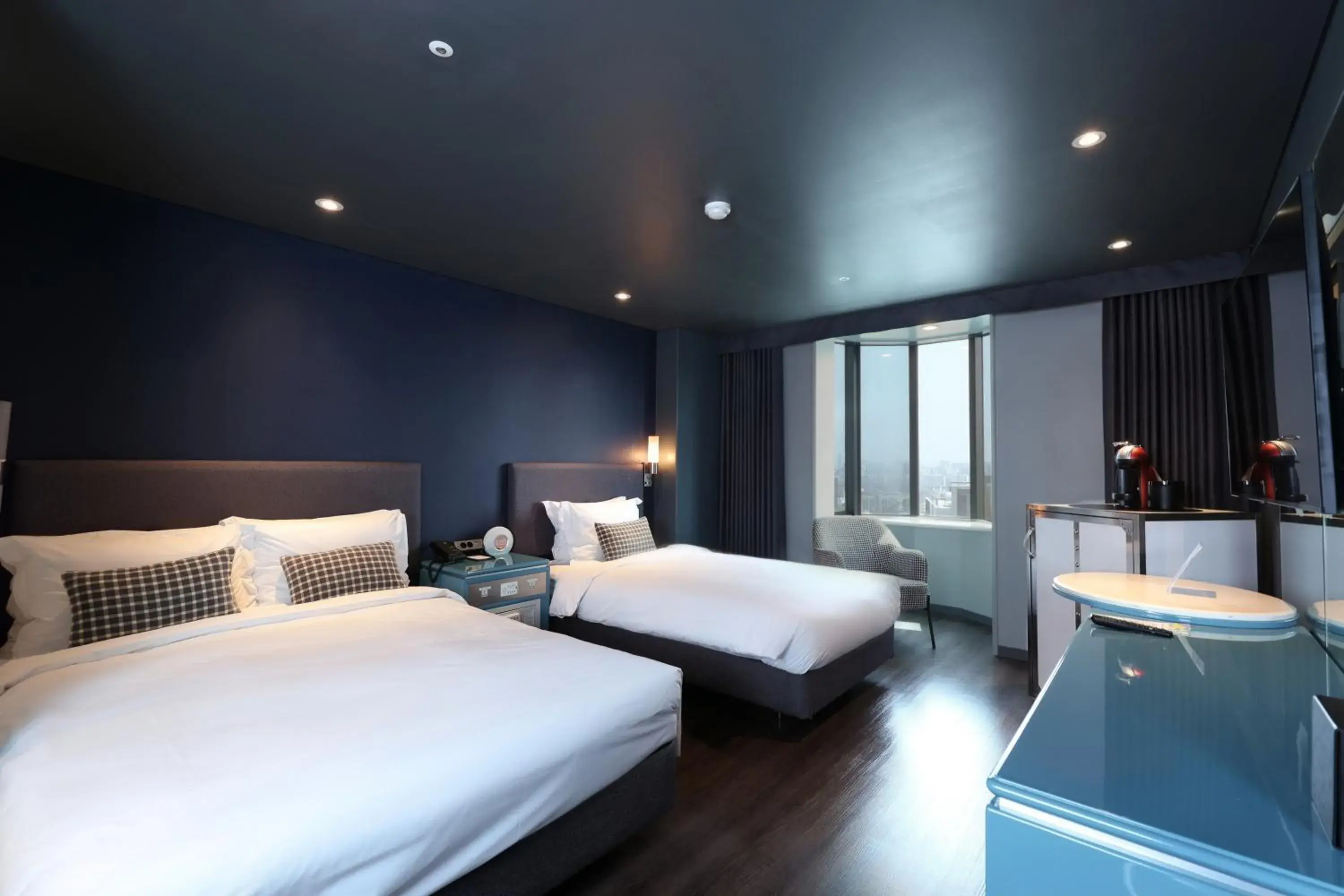 Deluxe Twin Room in Imperial Palace Boutique Hotel Itaewon - Renovated in 2025 Deluxe Twin Room in Imperial Palace Boutique Hotel Itaewon - Renovated in 2025