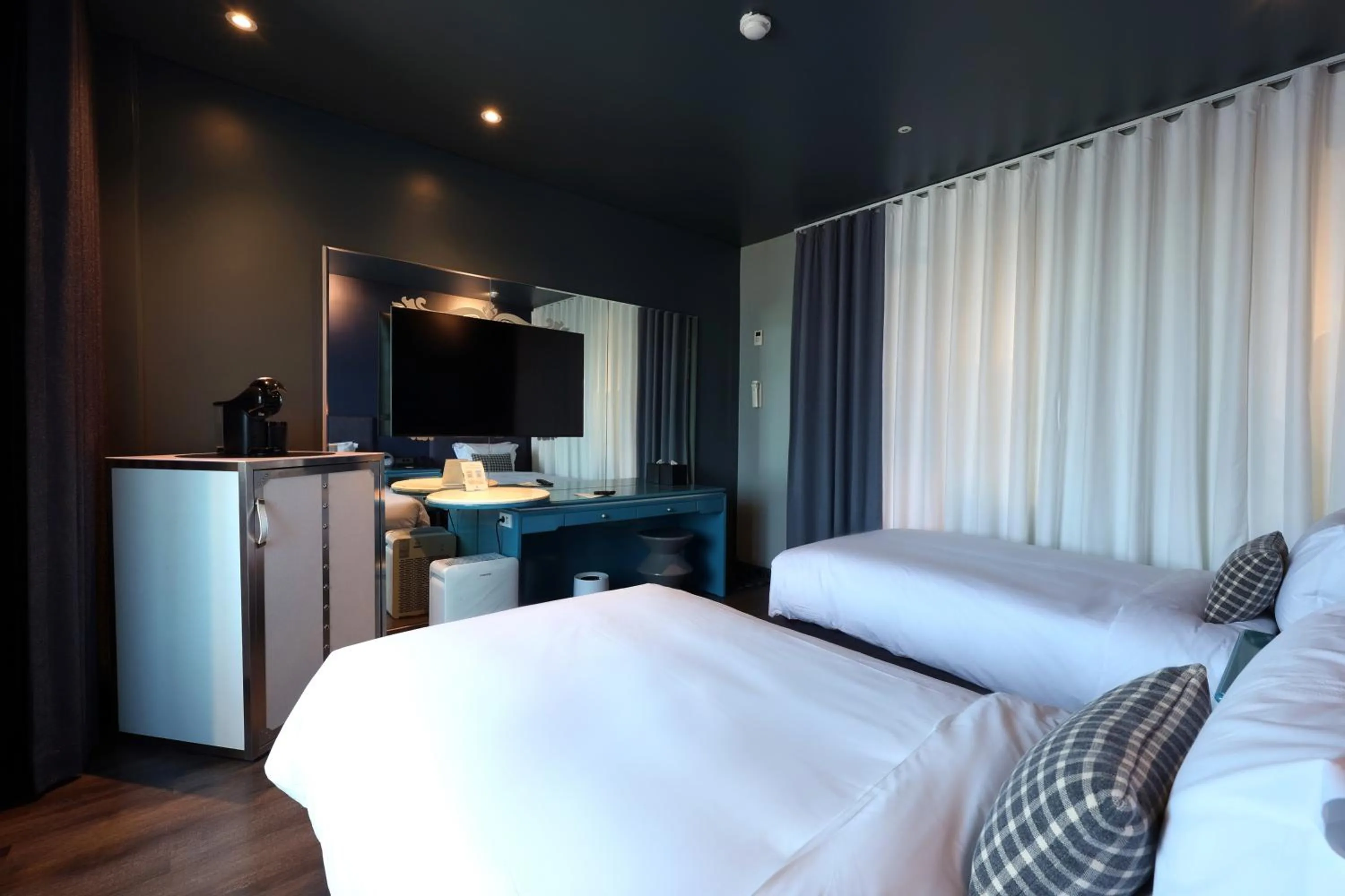 TV and multimedia, Bed in Imperial Palace Boutique Hotel Itaewon - Renovated in 2025