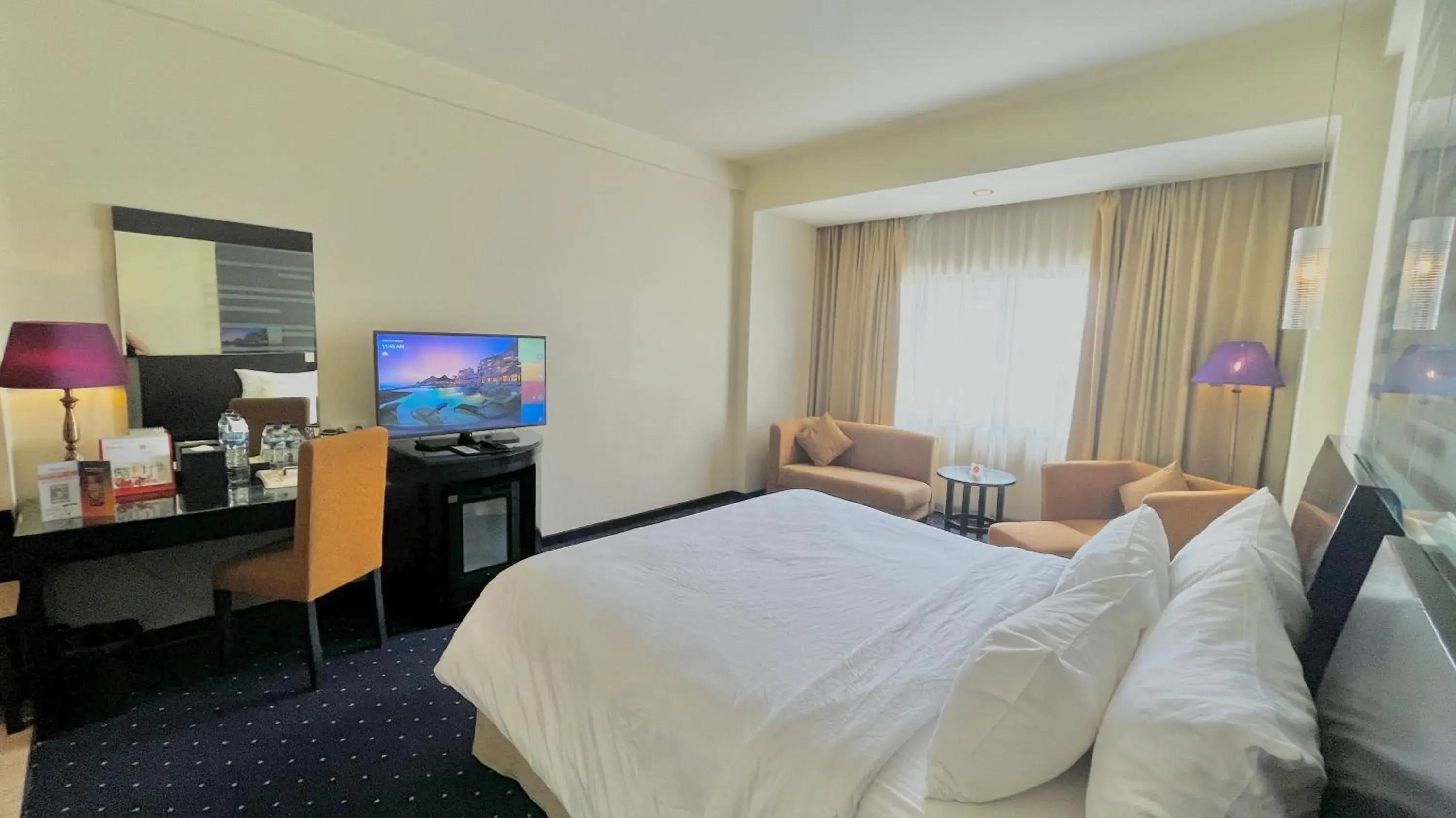 Deluxe Double Room with Sea View in Swiss-Belhotel Silae Palu Deluxe Double Room with Sea View in Swiss-Belhotel Silae Palu