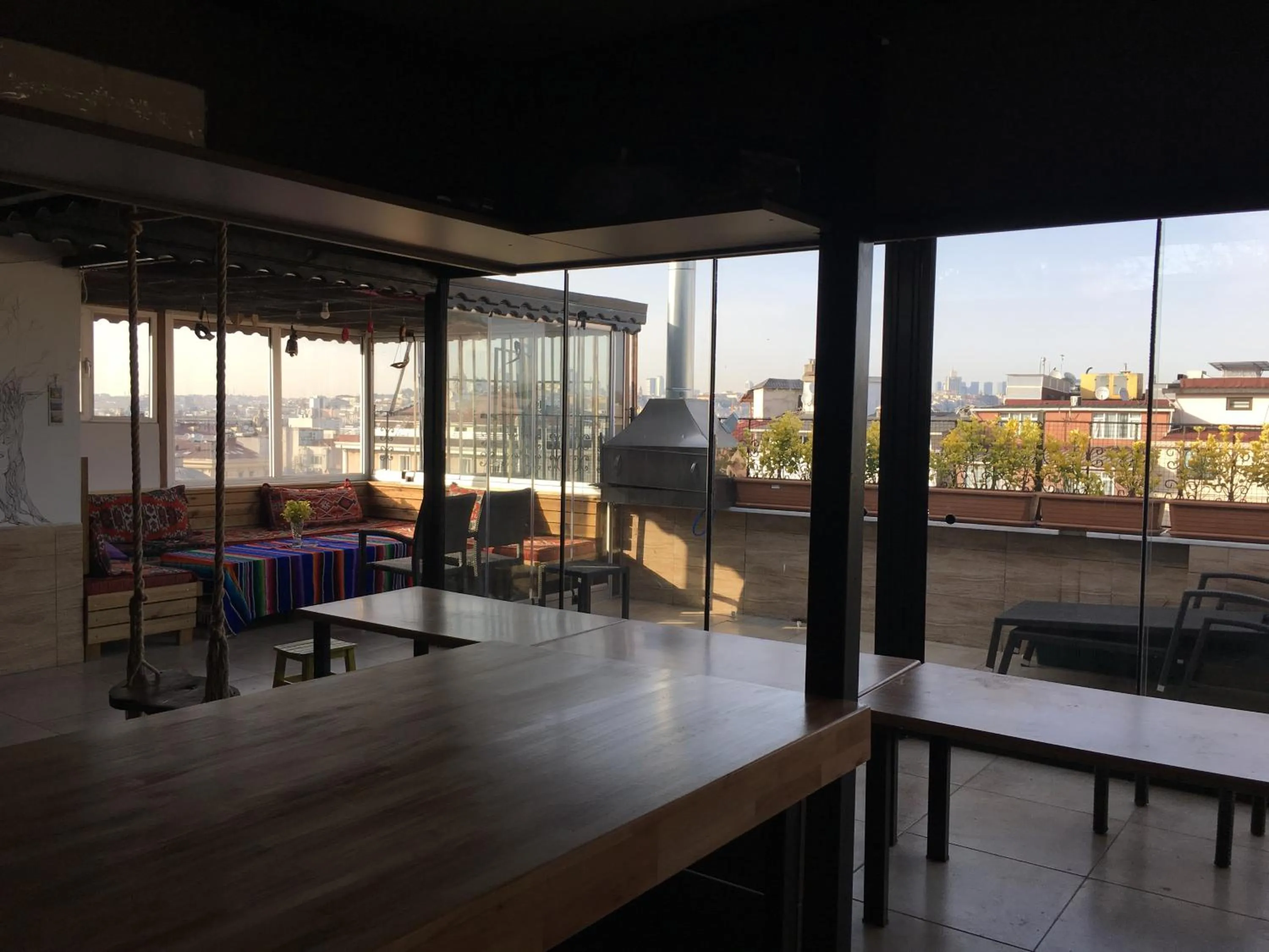 Restaurant/places to eat in Second Home Hostel