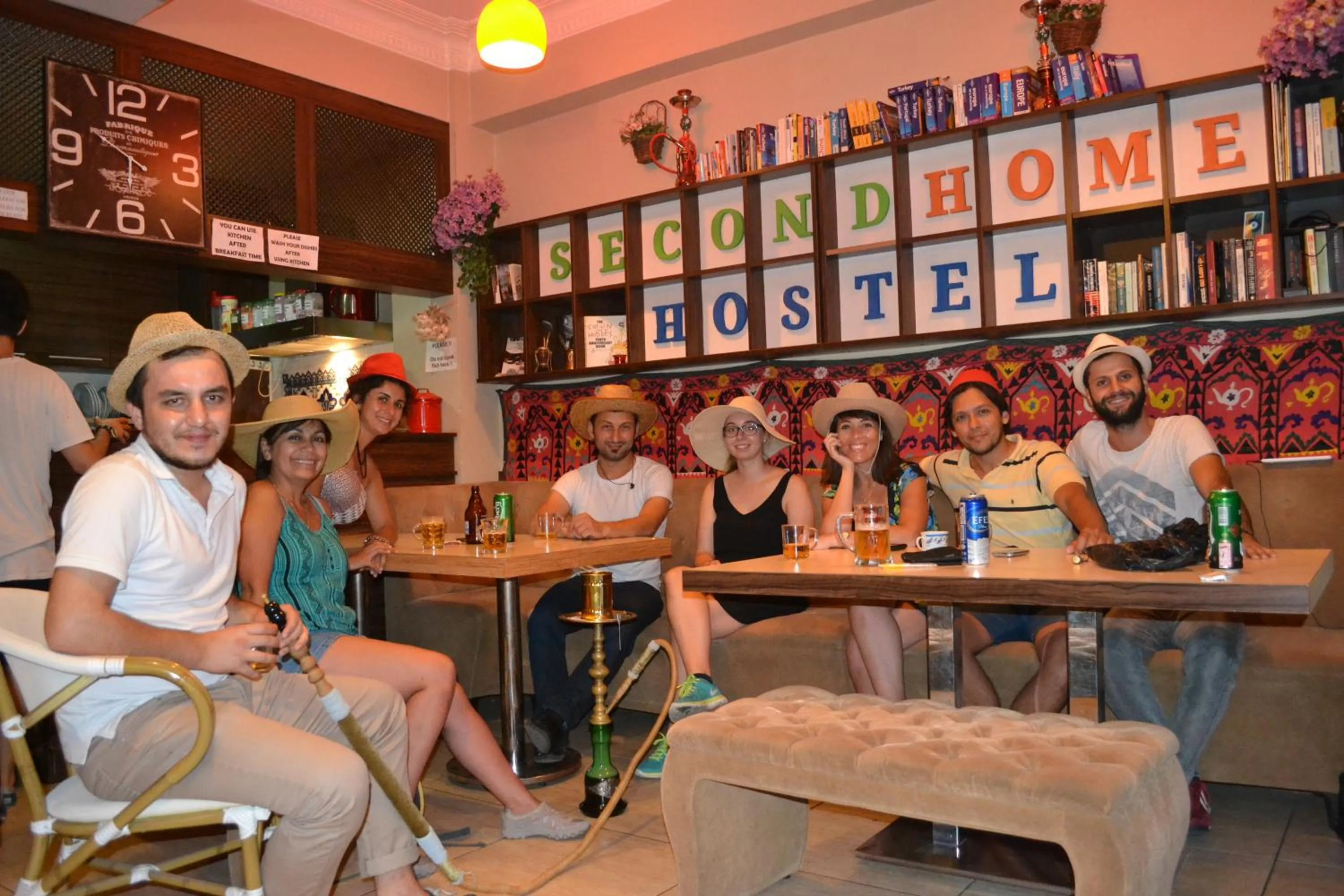 Communal lounge/ TV room in Second Home Hostel