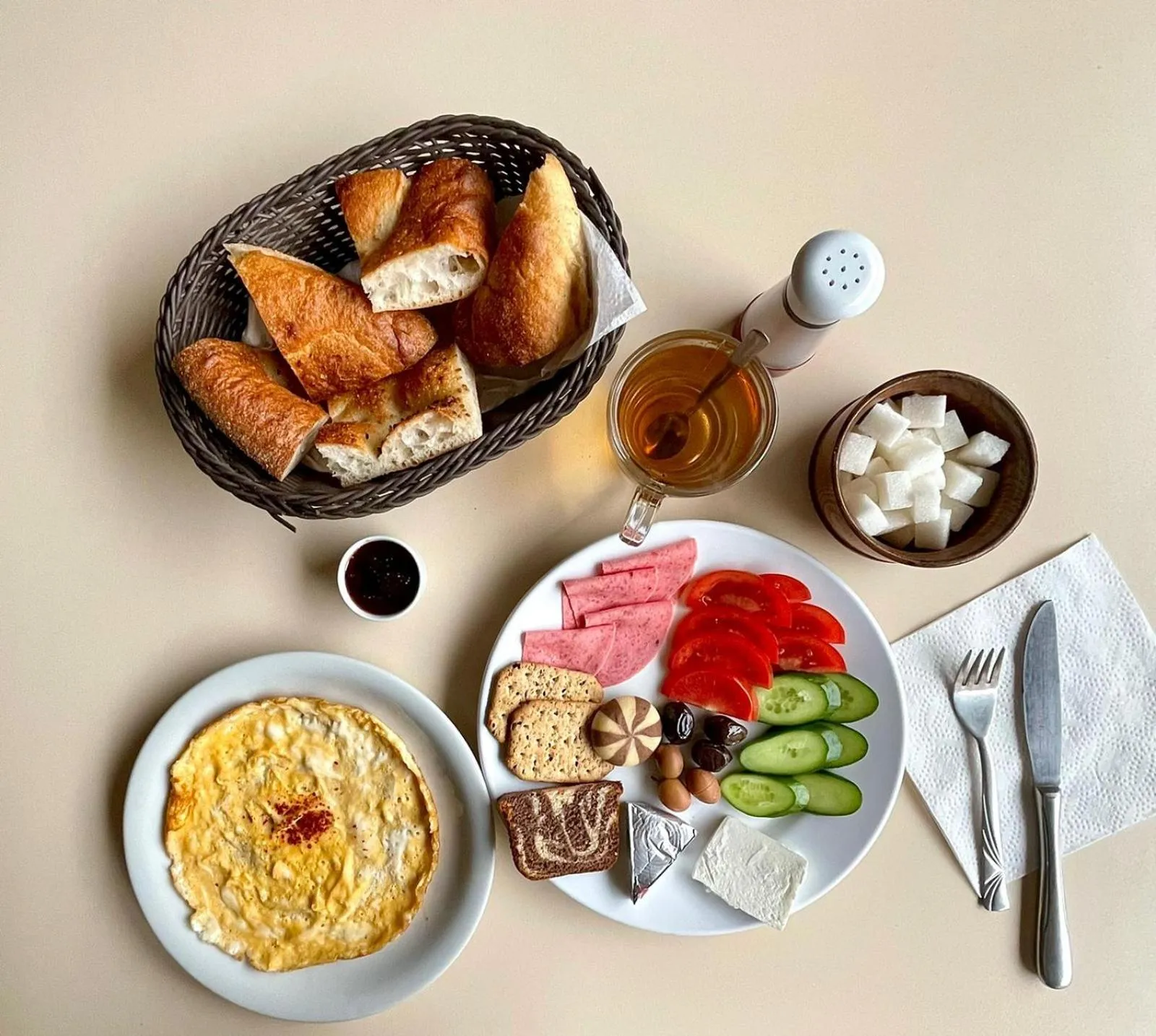 Breakfast in Second Home Hostel