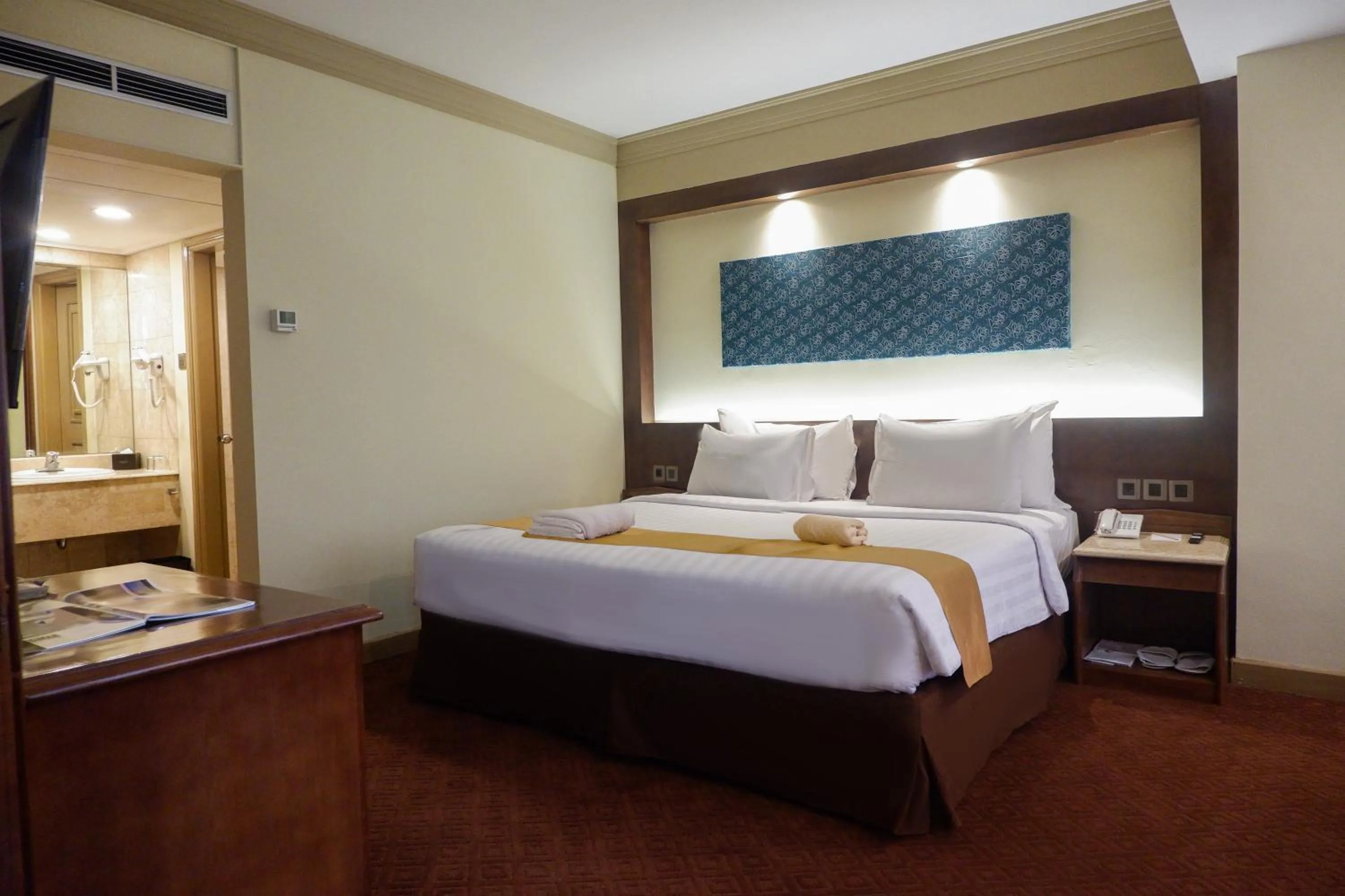 Bedroom, Bed in Hotel Horison Ultima Bekasi
