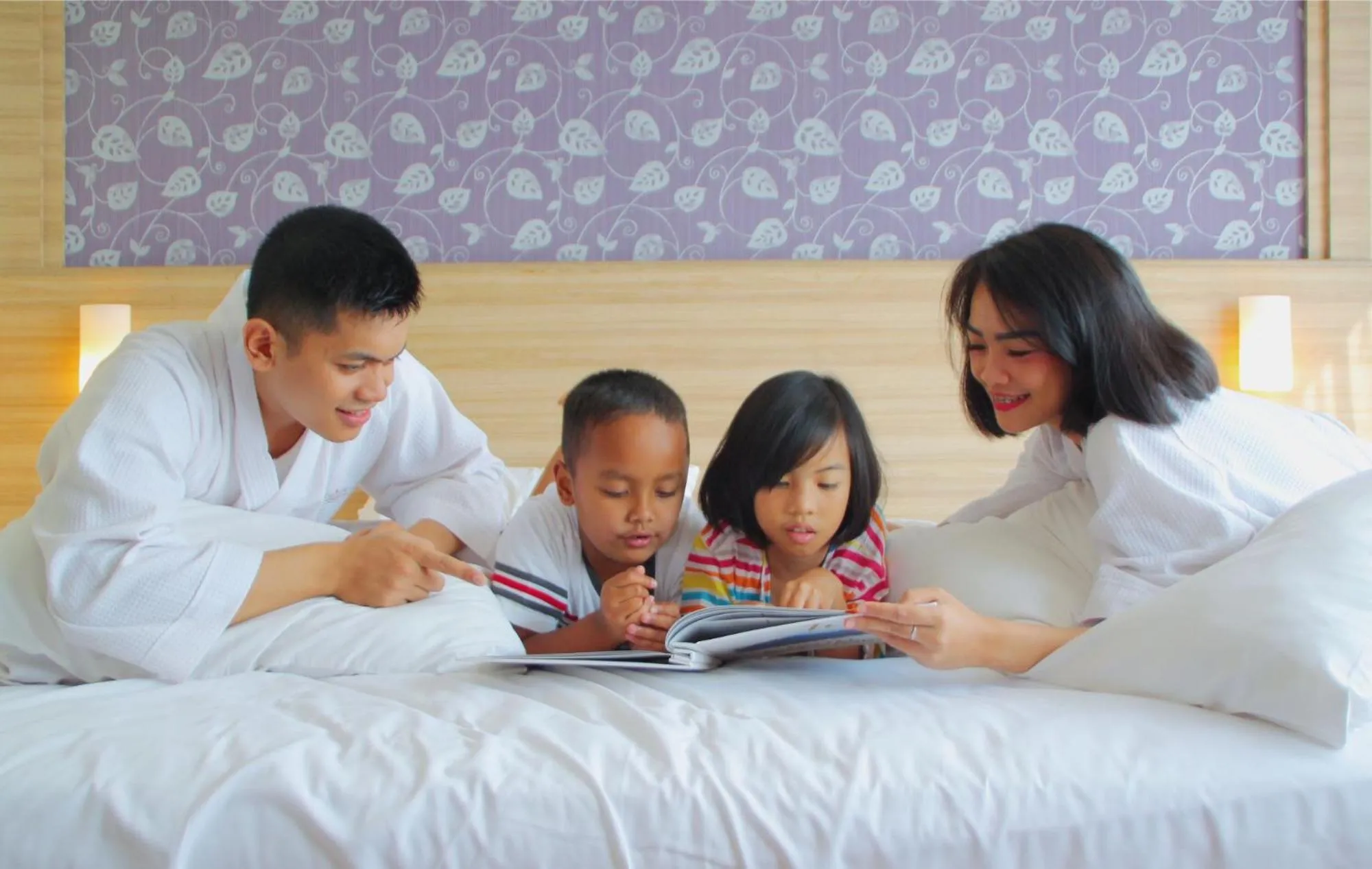 People, Bed in Hotel Horison Ultima Bekasi