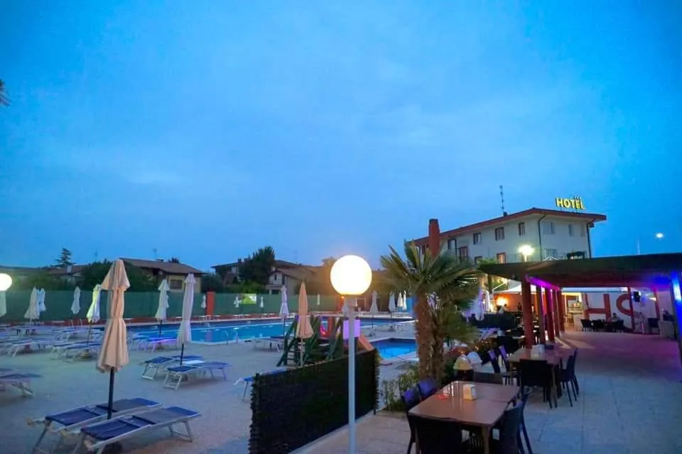 Property building in Hotel Sporting