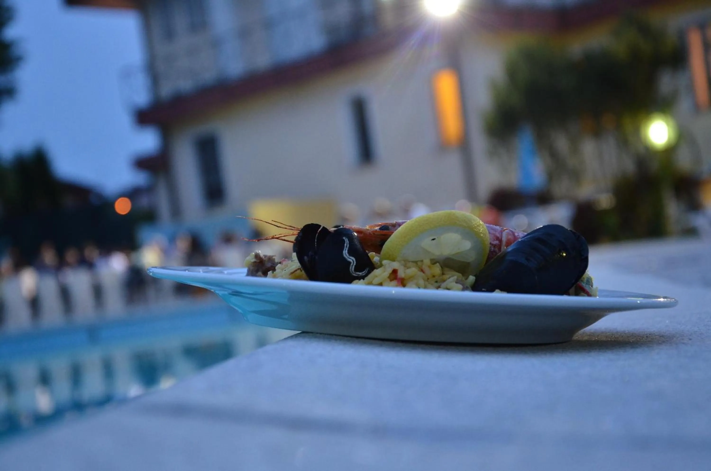 Restaurant/places to eat in Hotel Sporting