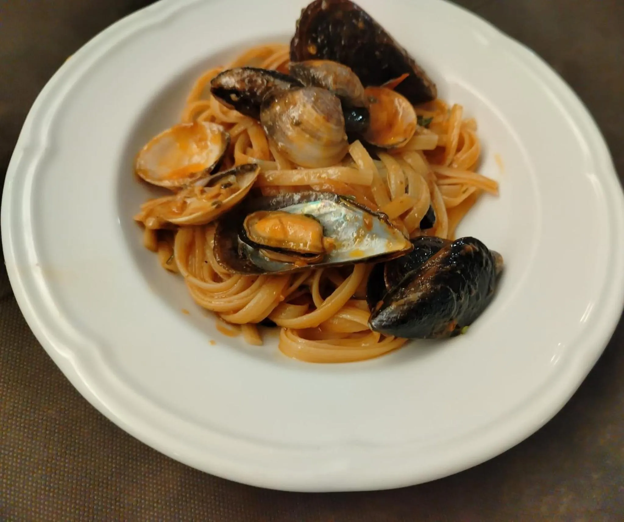 Restaurant/places to eat in Hotel Sporting