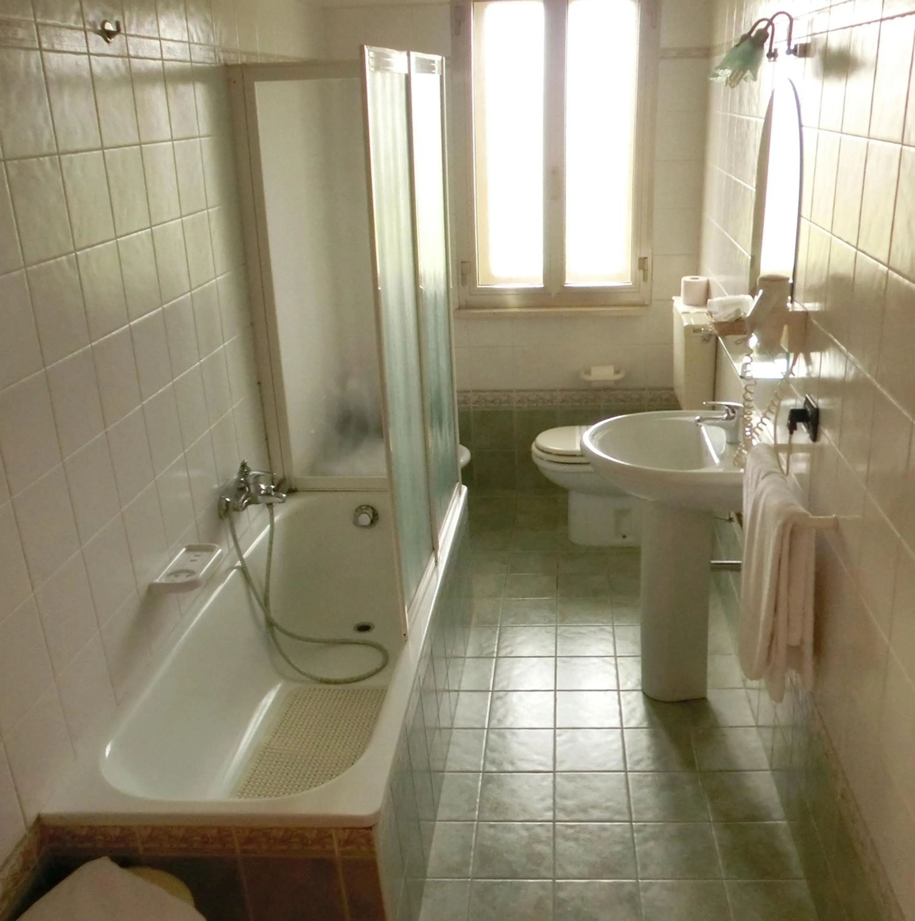 Toilet in Hotel Sporting