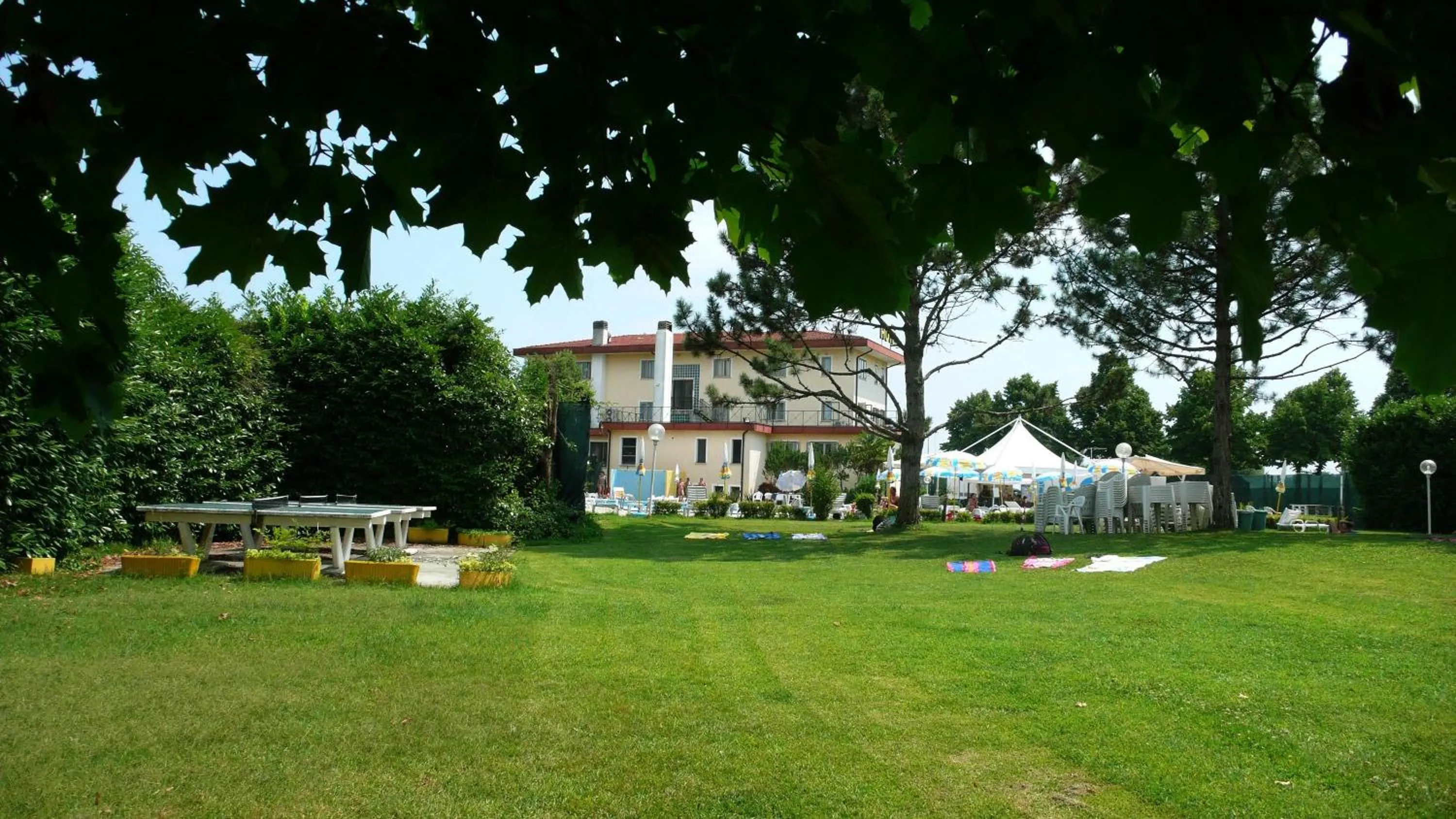 Property building in Hotel Sporting