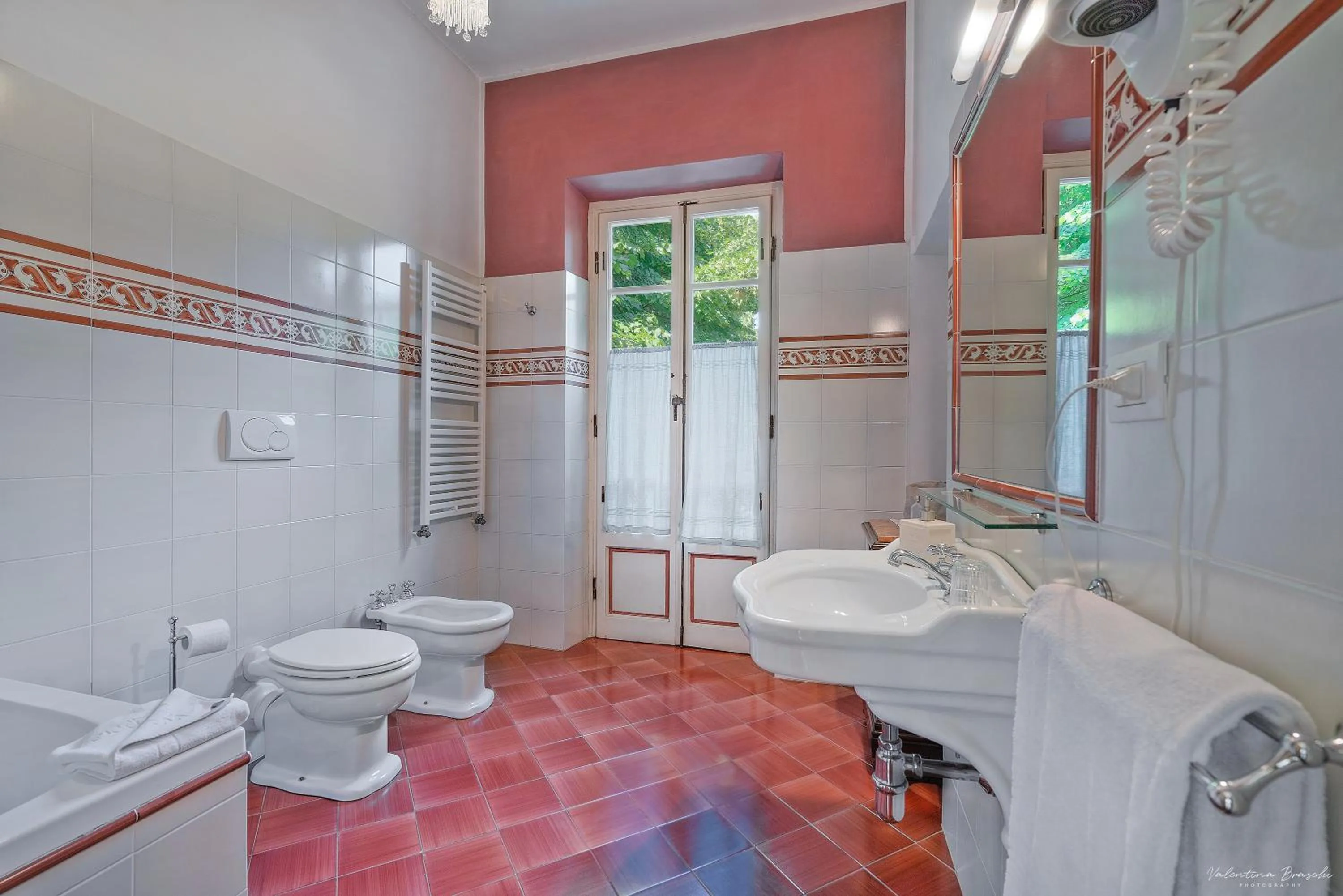 Shower in Villa Ape Rosa Relais