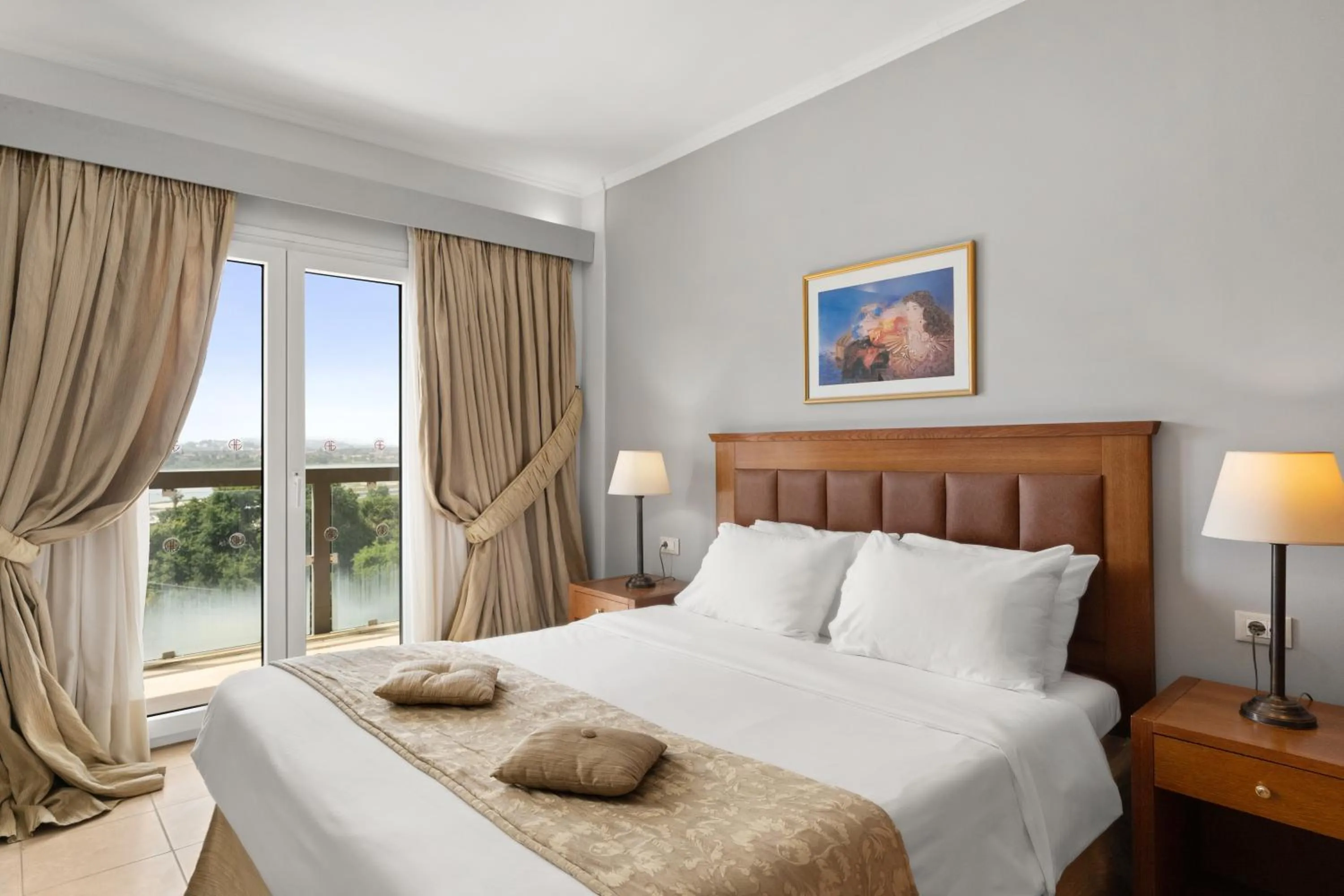 Bedroom, Bed in Ariti Grand Hotel