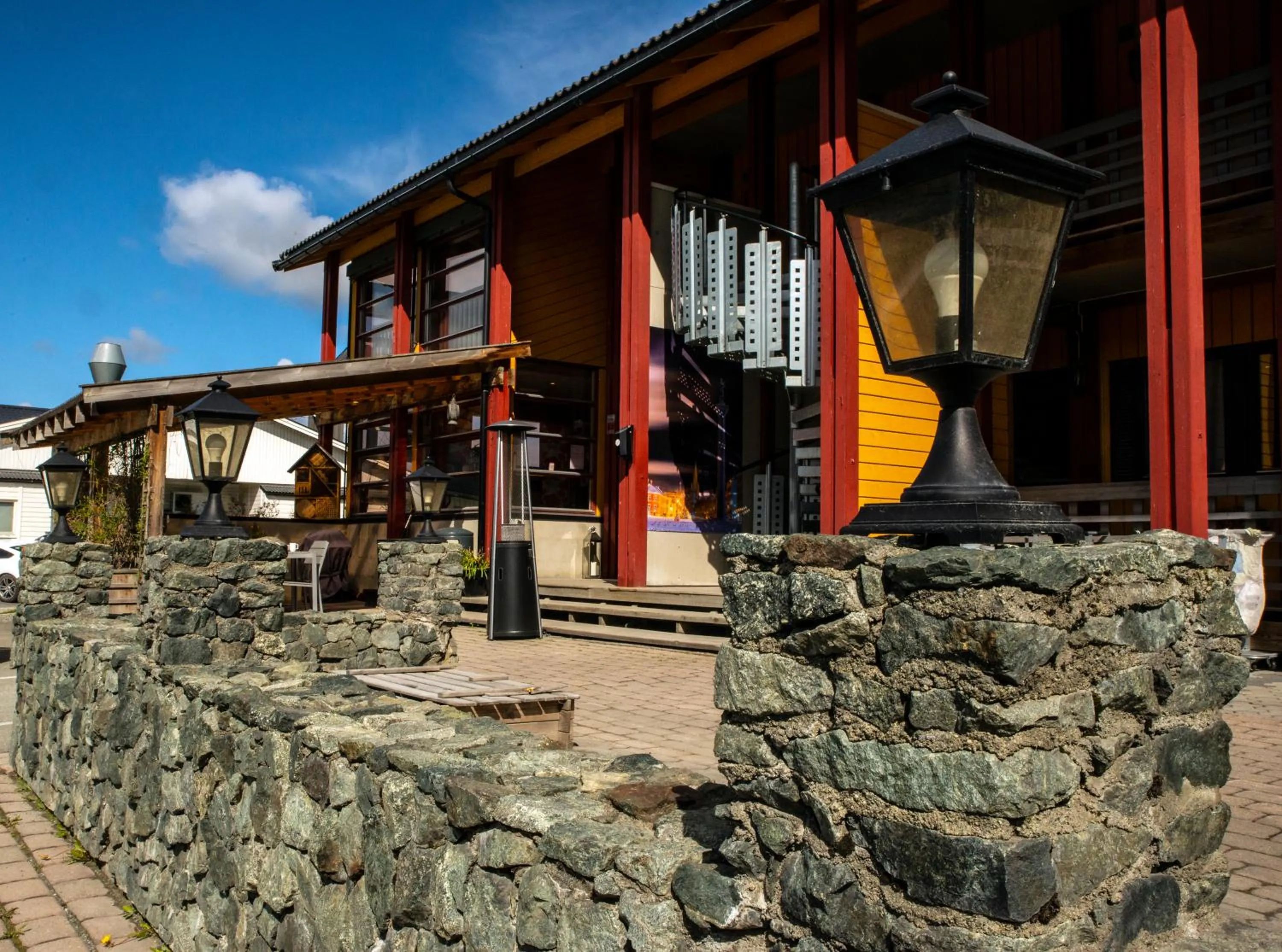 Facade/entrance in Sandmoen Bed & Breakfast, Free Parking