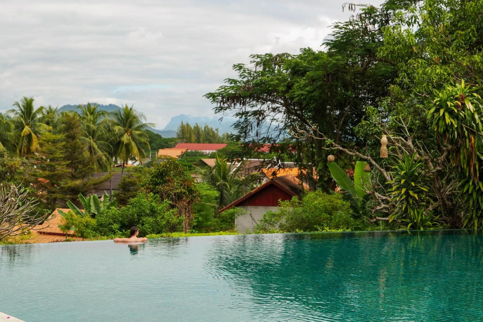 Swimming pool in La Résidence Phou Vao