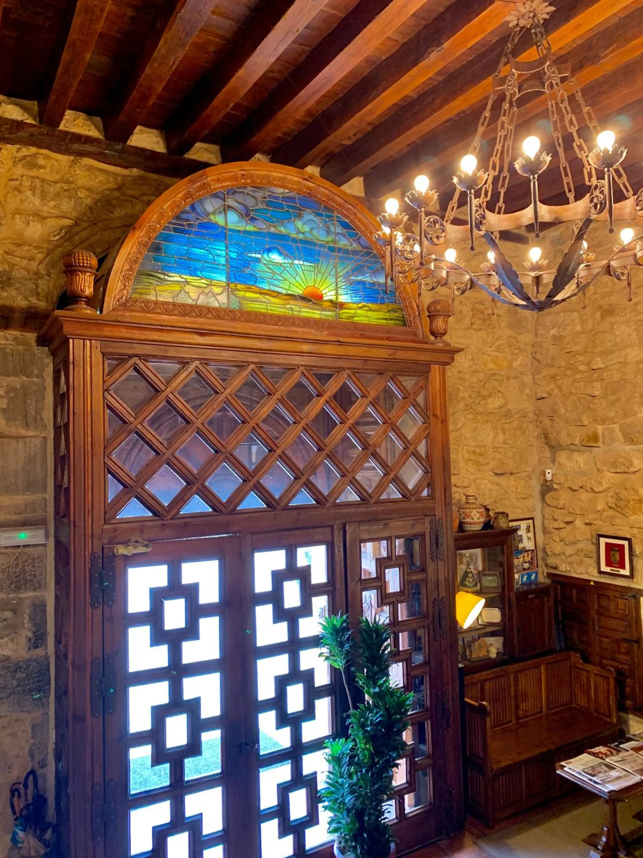 Lobby or reception in Hotel Tres Coronas de Silos