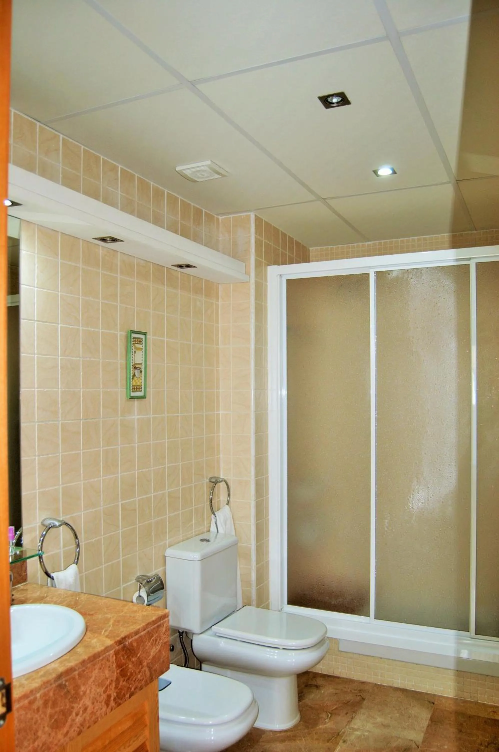 Bathroom in Apartamento Ainara Garden Family