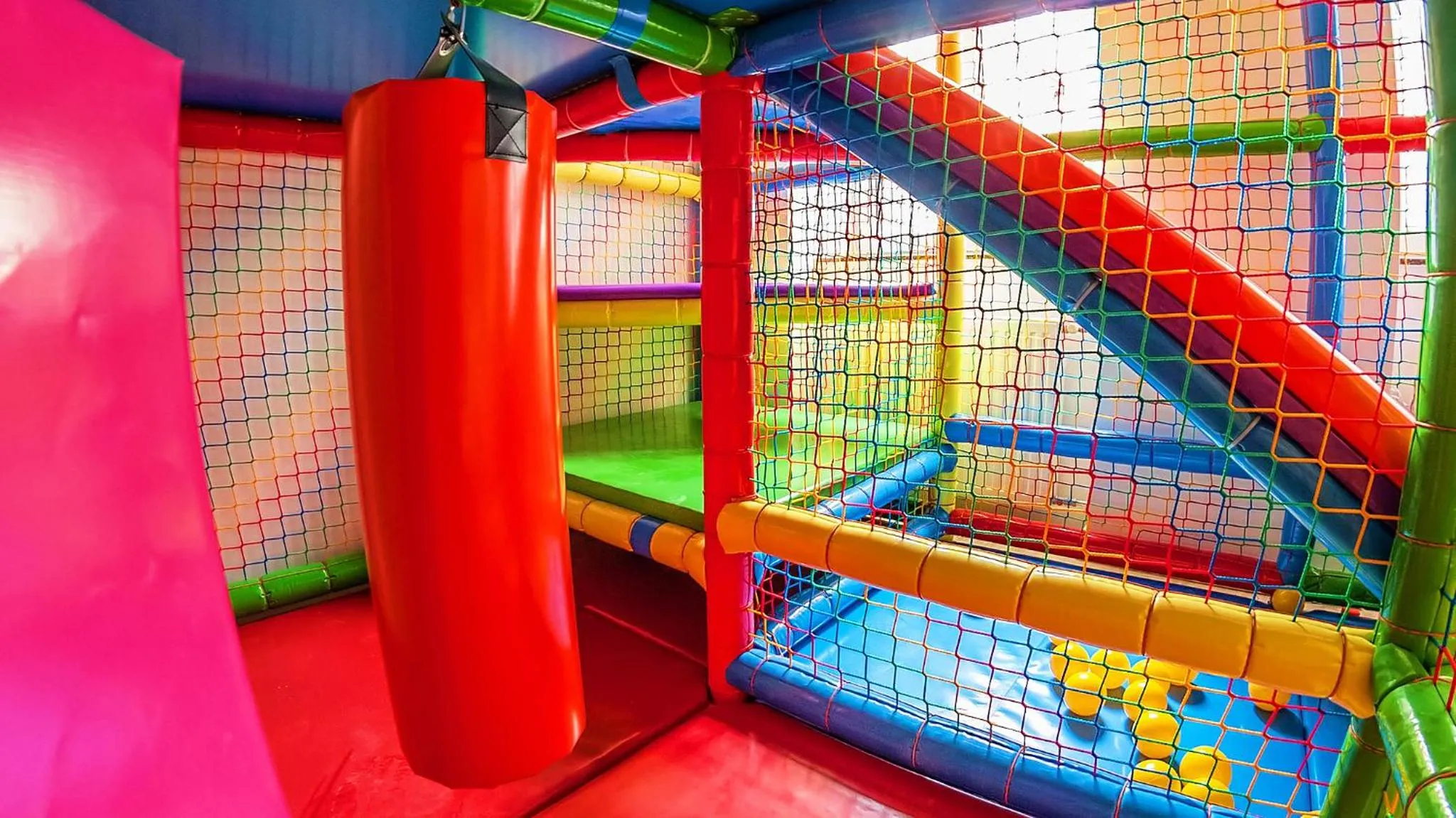 Kids's club in Apartamenty Bałtyckie - Grand Baltic - WIFI, Klimatyzacja, Sala Zabaw, Taras wypoczynkowy, centrum Ustki