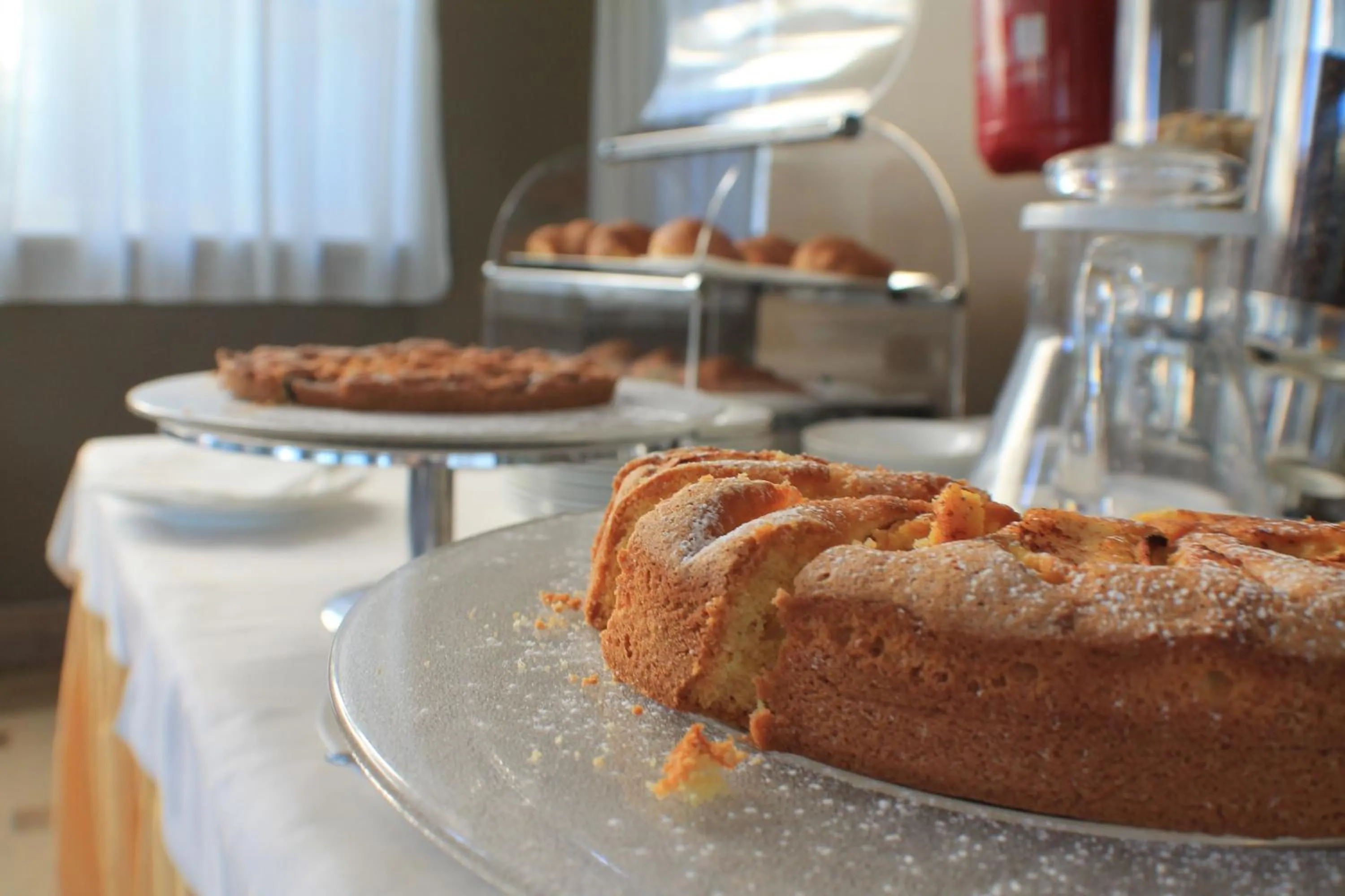 Buffet breakfast in Il Parco Sul Mare Resort & SPA