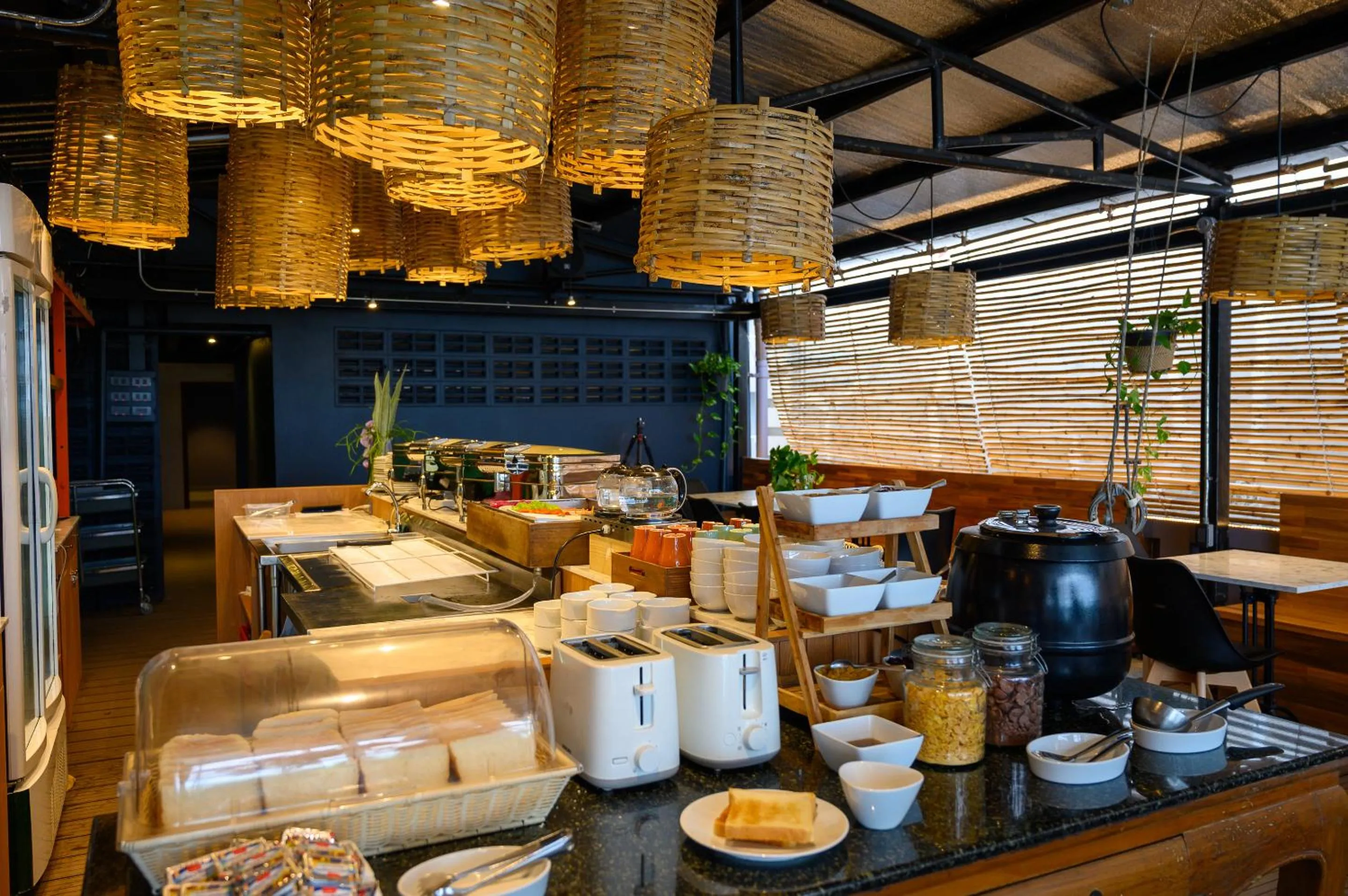 Restaurant/Places to Eat in Quarter 09 Beach