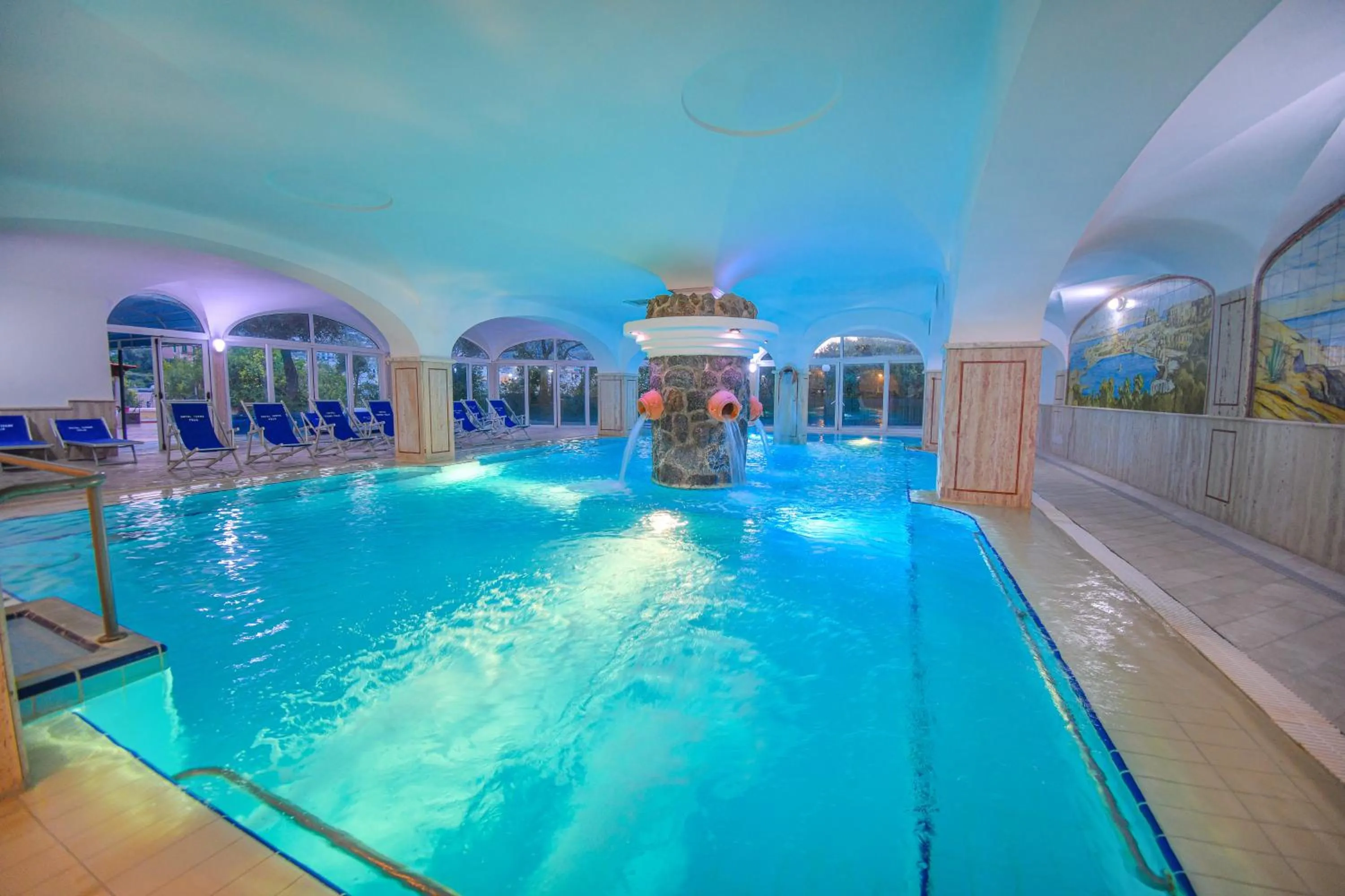 Swimming pool in Hotel Felix Terme