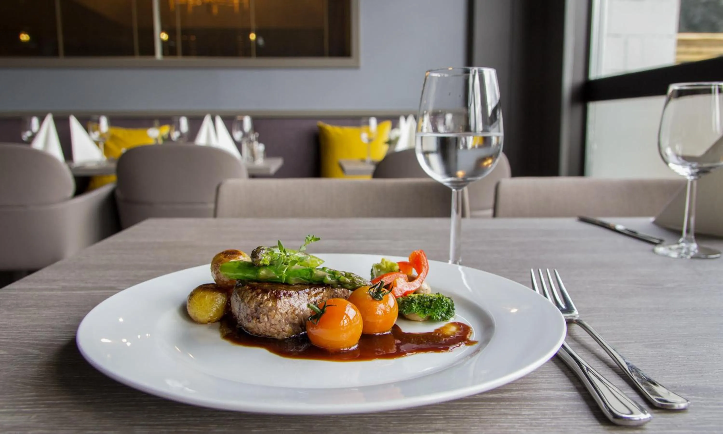 Restaurant/places to eat in Thon Partner Hotel Horten