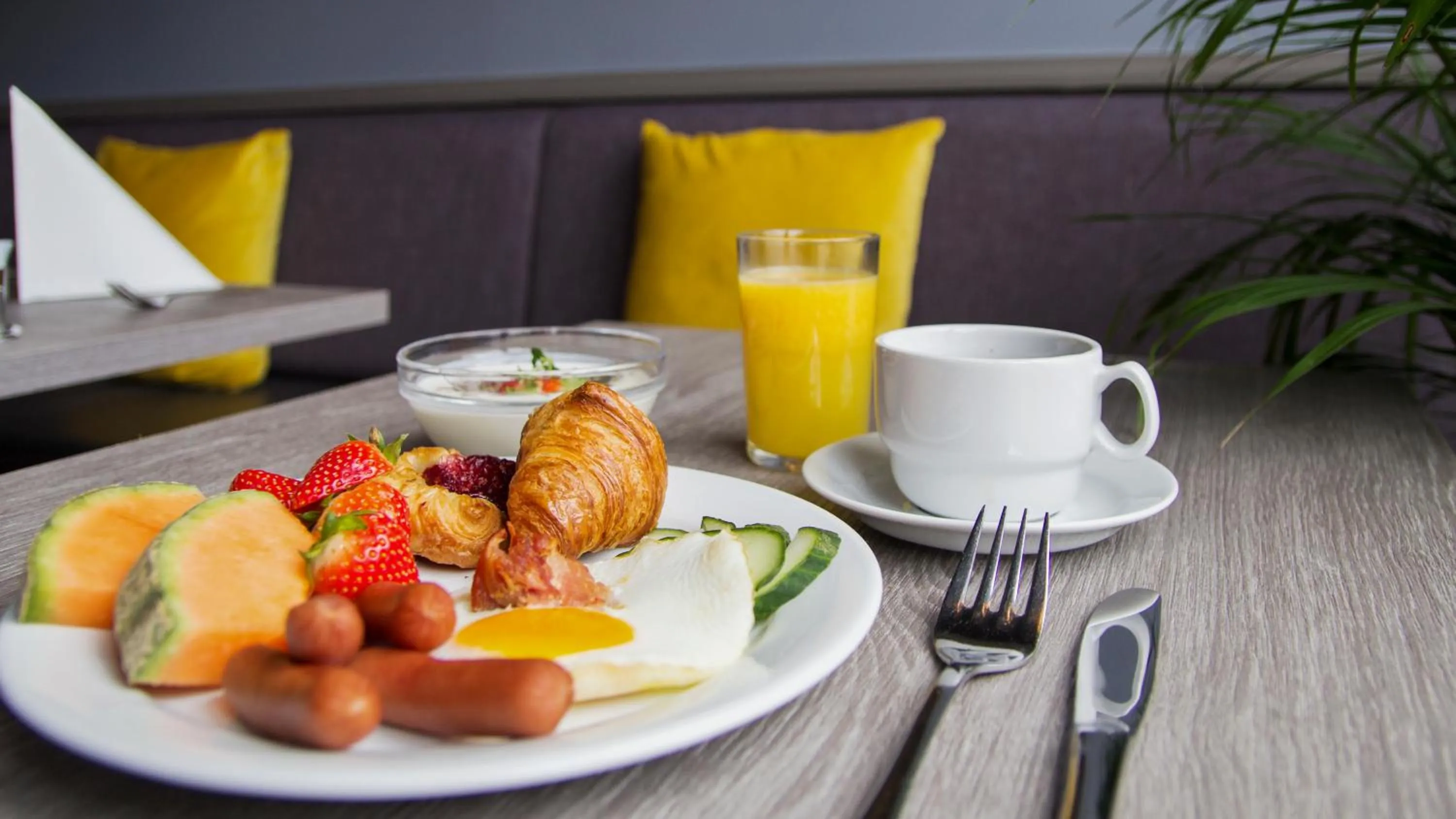 Breakfast in Thon Partner Hotel Horten