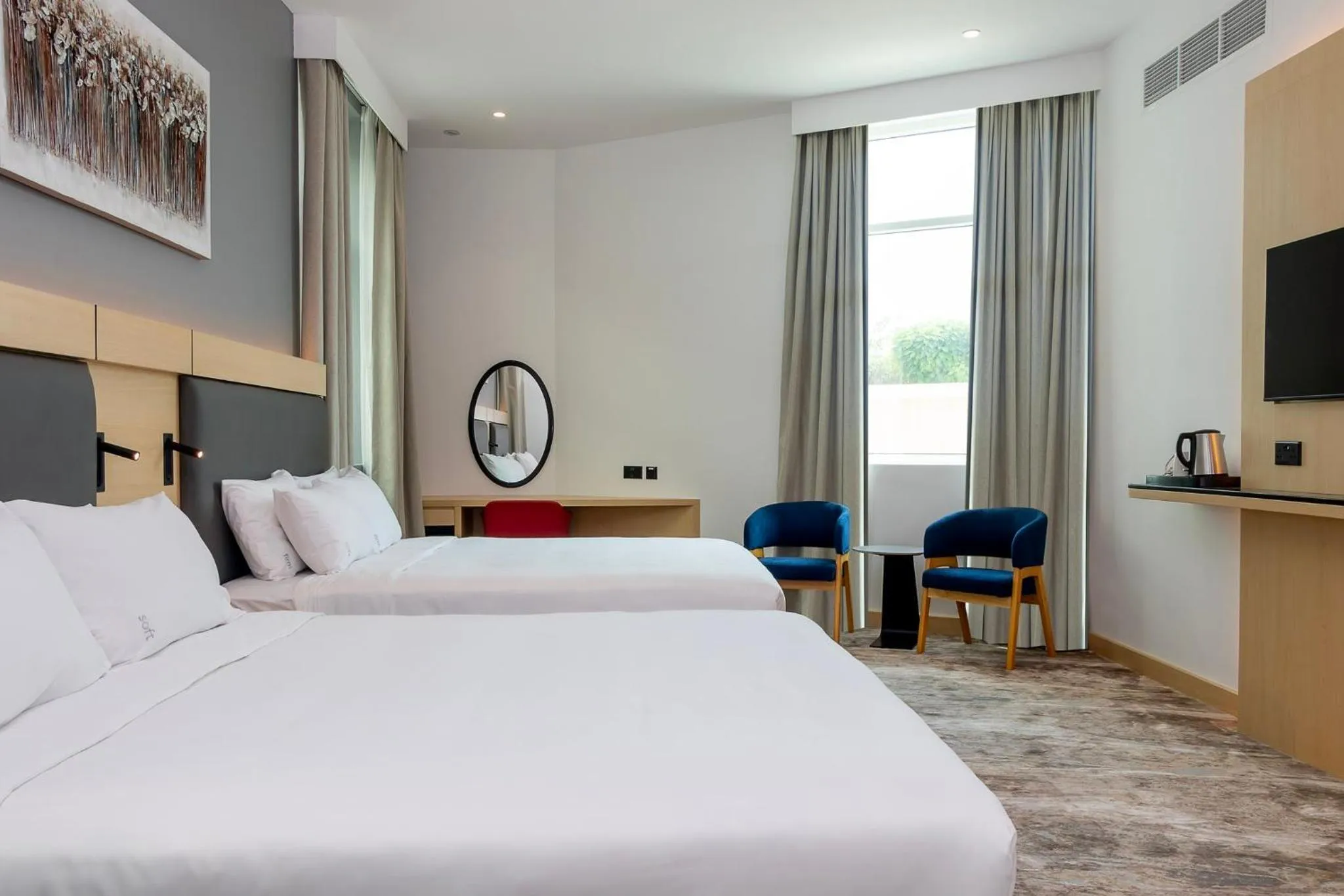 Photo of the whole room, Bed in Holiday Inn Express Dubai Airport by IHG