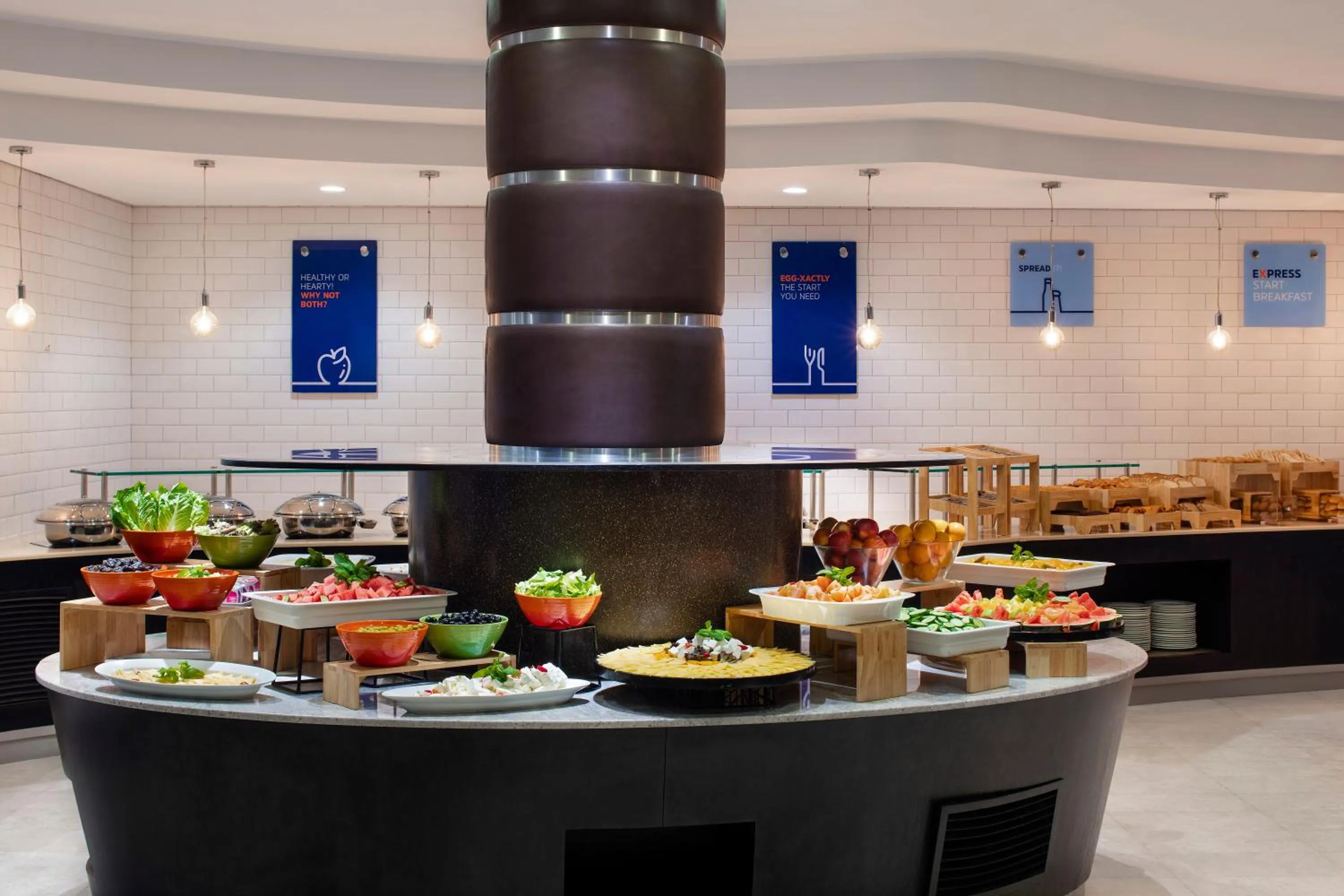 Dinner in Holiday Inn Express Dubai Airport by IHG