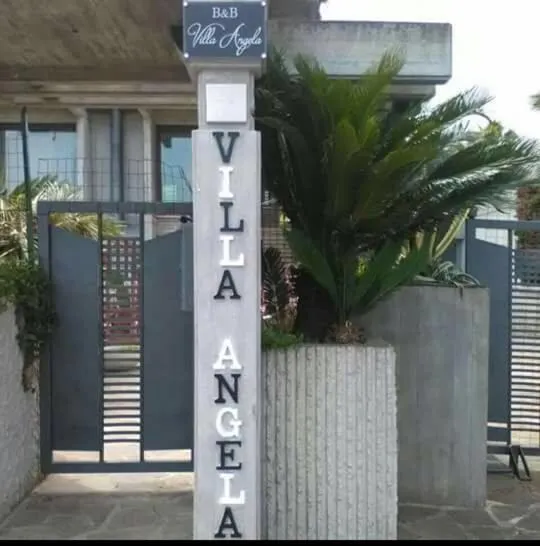 Property building in Villa Angela