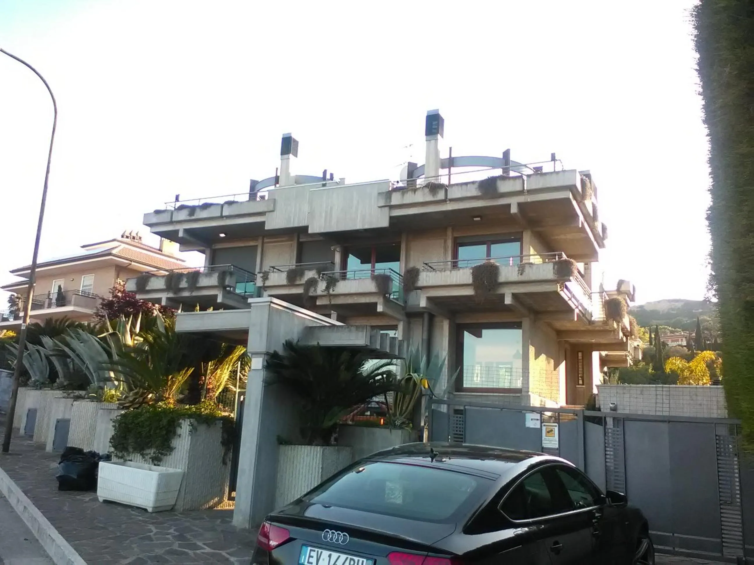 Property building in Villa Angela