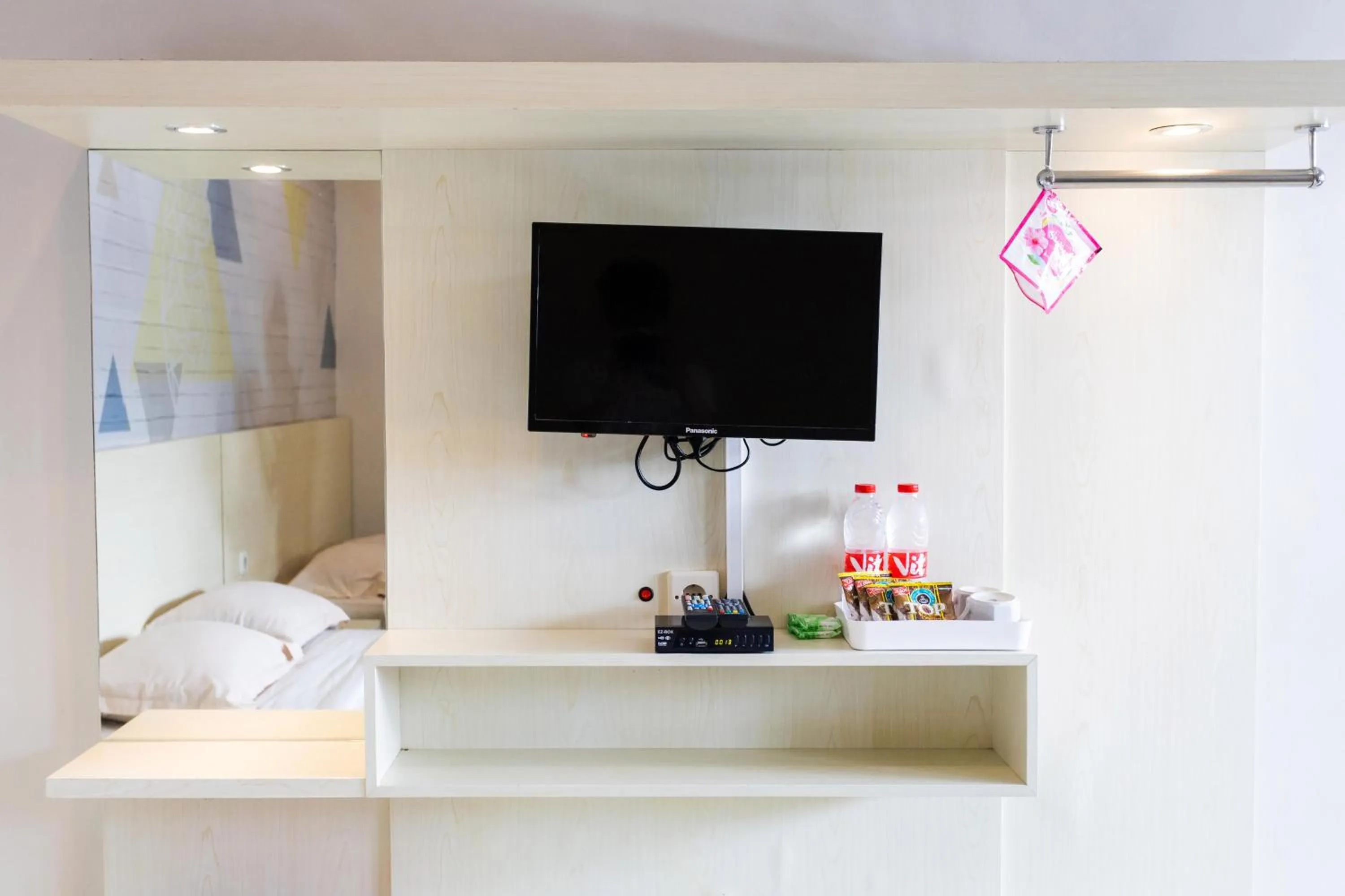 Communal lounge/ TV room, Bed in Batuque Town Villa